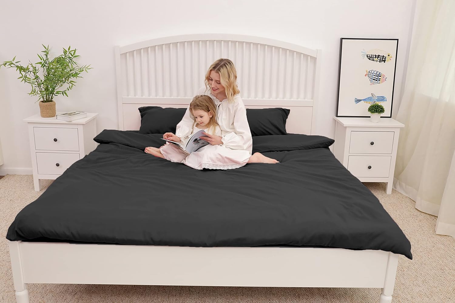FARFALLAROSSA King Size Bed Sheets - 6 Piece Super Soft Microfiber 2200 Thread Count Sheet Set - Bed Sheets - Wrinkle Free Bed Sheet - Luxurious Deep Pocket 16 Inches Bed Sheets - Black Bed Sheet