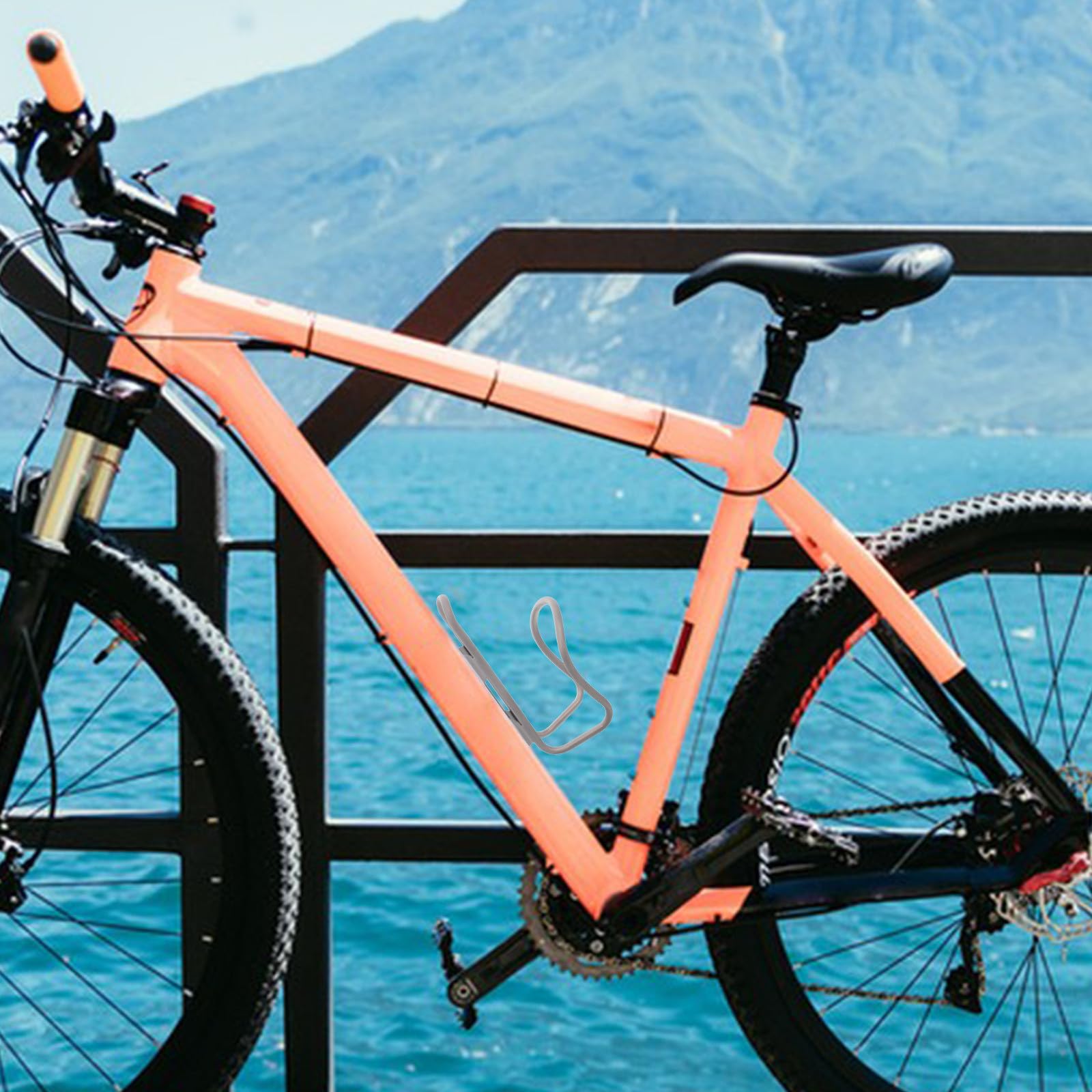 Portaborraccia per Bicicletta in Lega di Titanio per Bici | Compatibile Borraccia e Tazza, Uso su Strada o Mountain Bike, Operazione Ergonomica