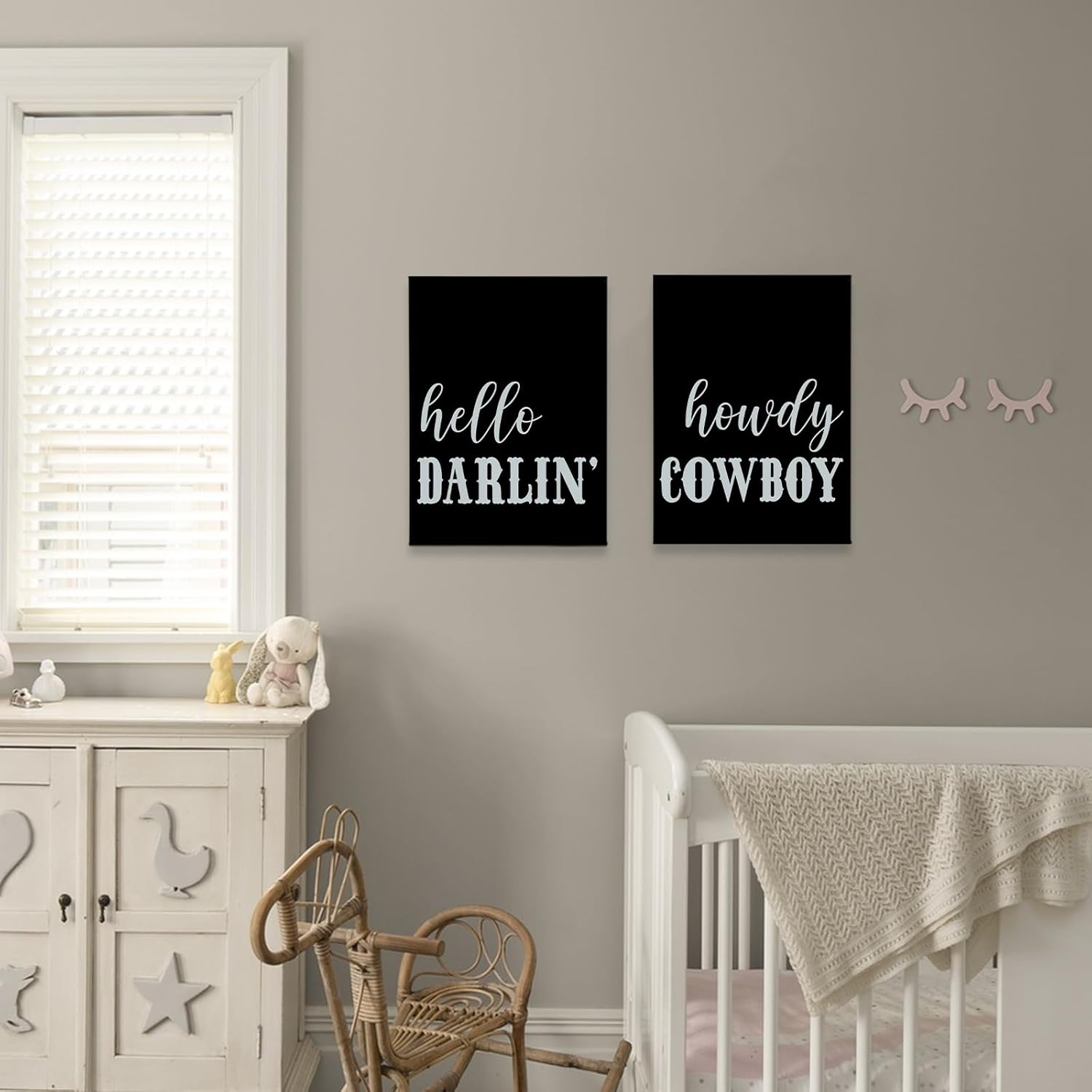BIWSHA Howdy Sign Western Pictures Canvas Wall Art Room Decor，Hello Darlin Cowboy Cowgirl Wall Art Decor For Bedroom Bathroom，11X14 Inches Set Of 2