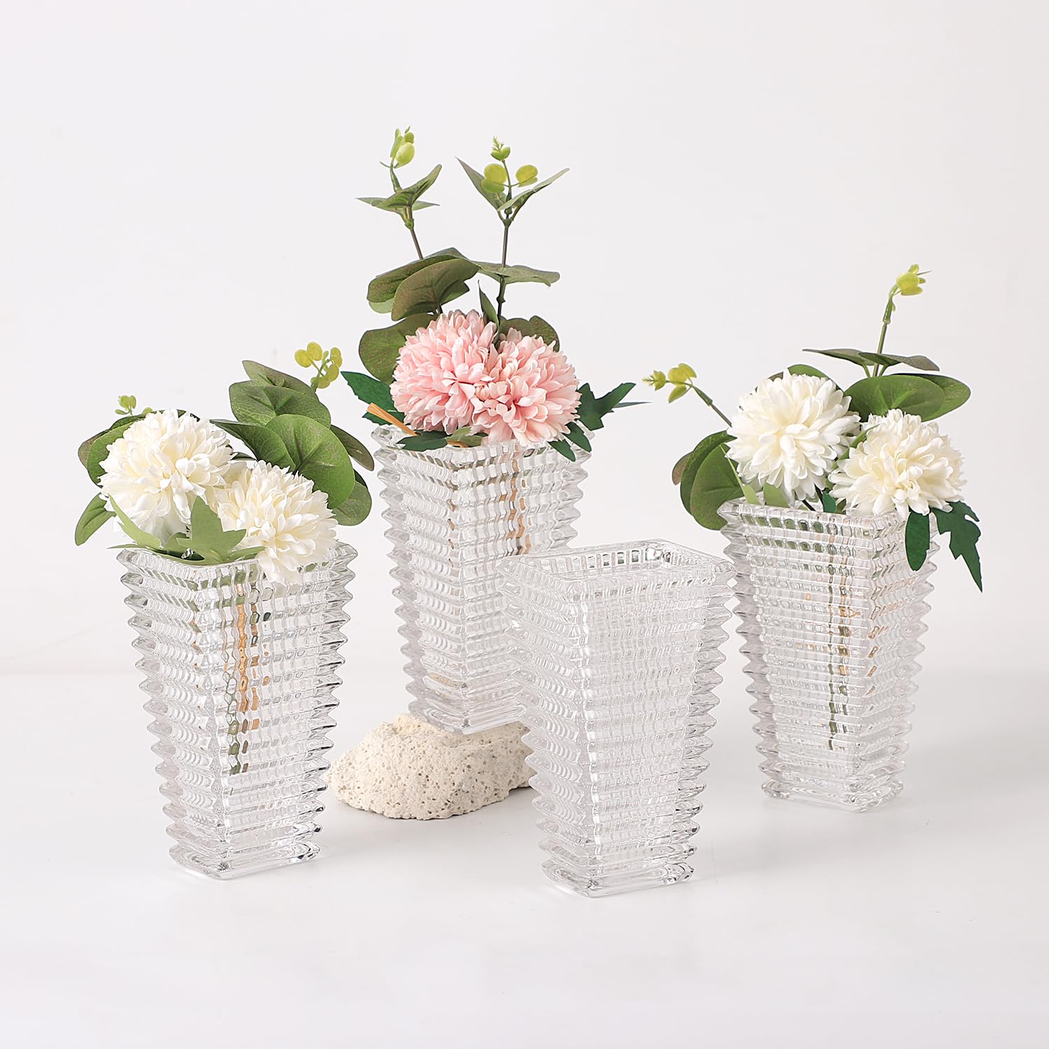 MCMCNCUIU Crystal Vases, Small Vases, Set of 4 Clear Glass Vases, Flower Vases for Centerpieces, Modern Vases, Vintage Vases for Living Room, Bedroom, Kitchen, Dining Table, Shelf, Wedding, 6 Inches