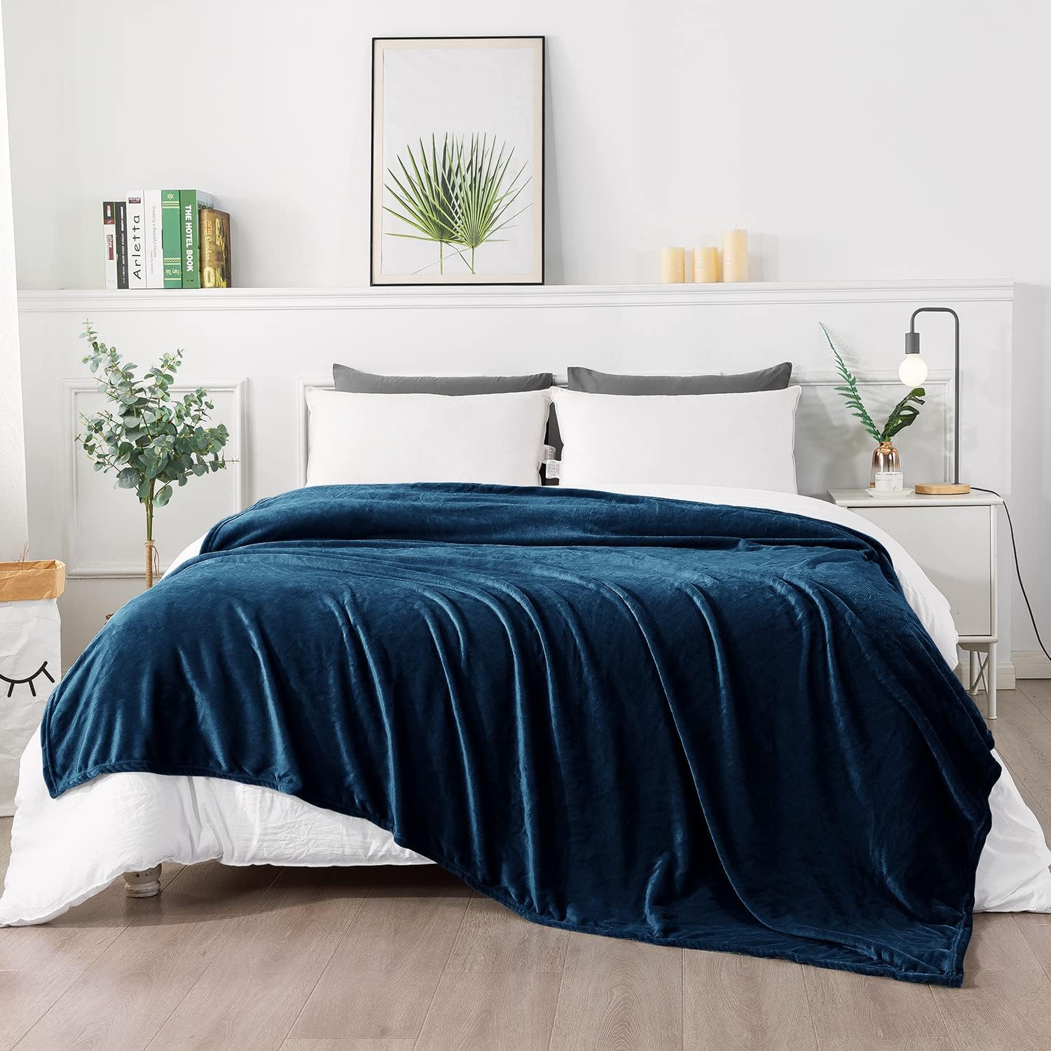 ONME Fleece Blanket, King Size Blanket - Soft Lightweight Microfiber Cool Blanket for Sofa, Couch, Bed, Camping, Travel, 90"x108" Dark Blue