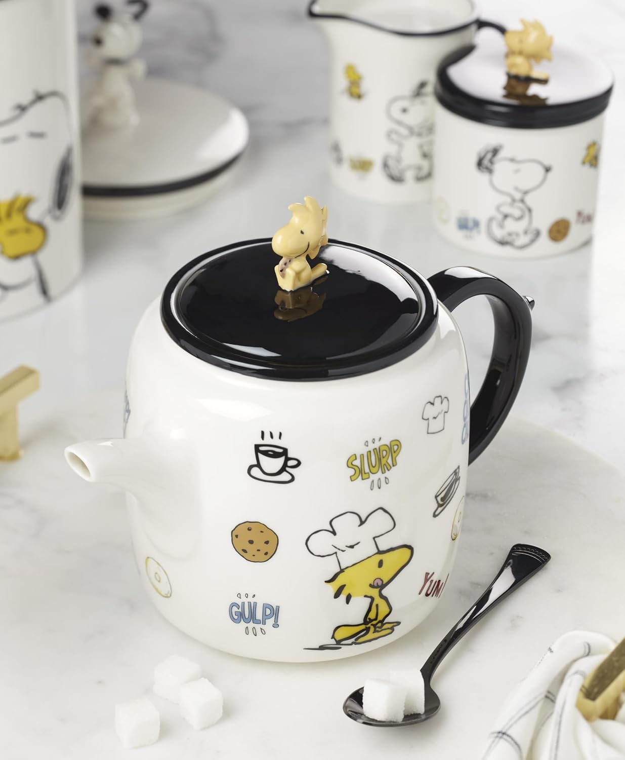 Lenox Teapot, Chef Snoopy Teapot, Made Of Ceramic Porcelain, Dishwasher Safe, Tea Kettle, Tea Pot, Home And Kitchen, Stovetop Kettle, Chef Snoopy Design (Multi-Colored, 1 Piece, 40 Ounce Capacity)
