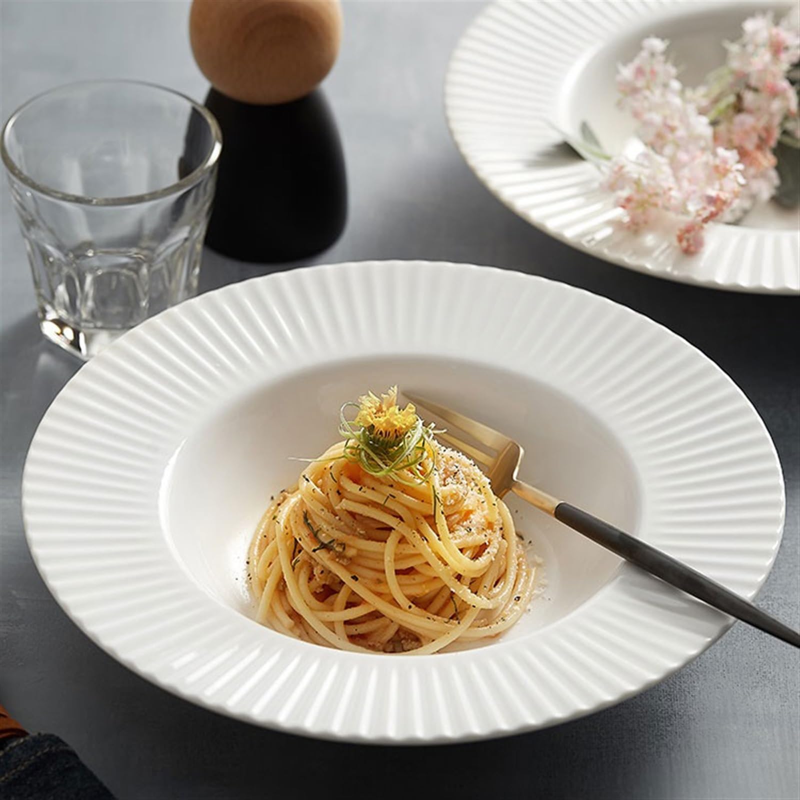 Pastaschalen Speiseteller Leichter, luxuriöser, exquisiter Frühstücksteller, Keramik, for den Haushalt, westlicher Salatteller, Hotel, personalisiertes großes Geschirr Essteller