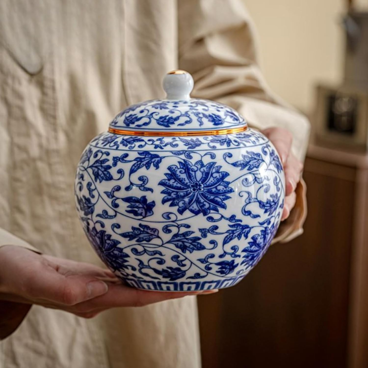 Blue and White Porcelain Tea Canister, 1000ml 33.8oz, Sealed Jar Chinese Kung Fu Tea Set Accessories