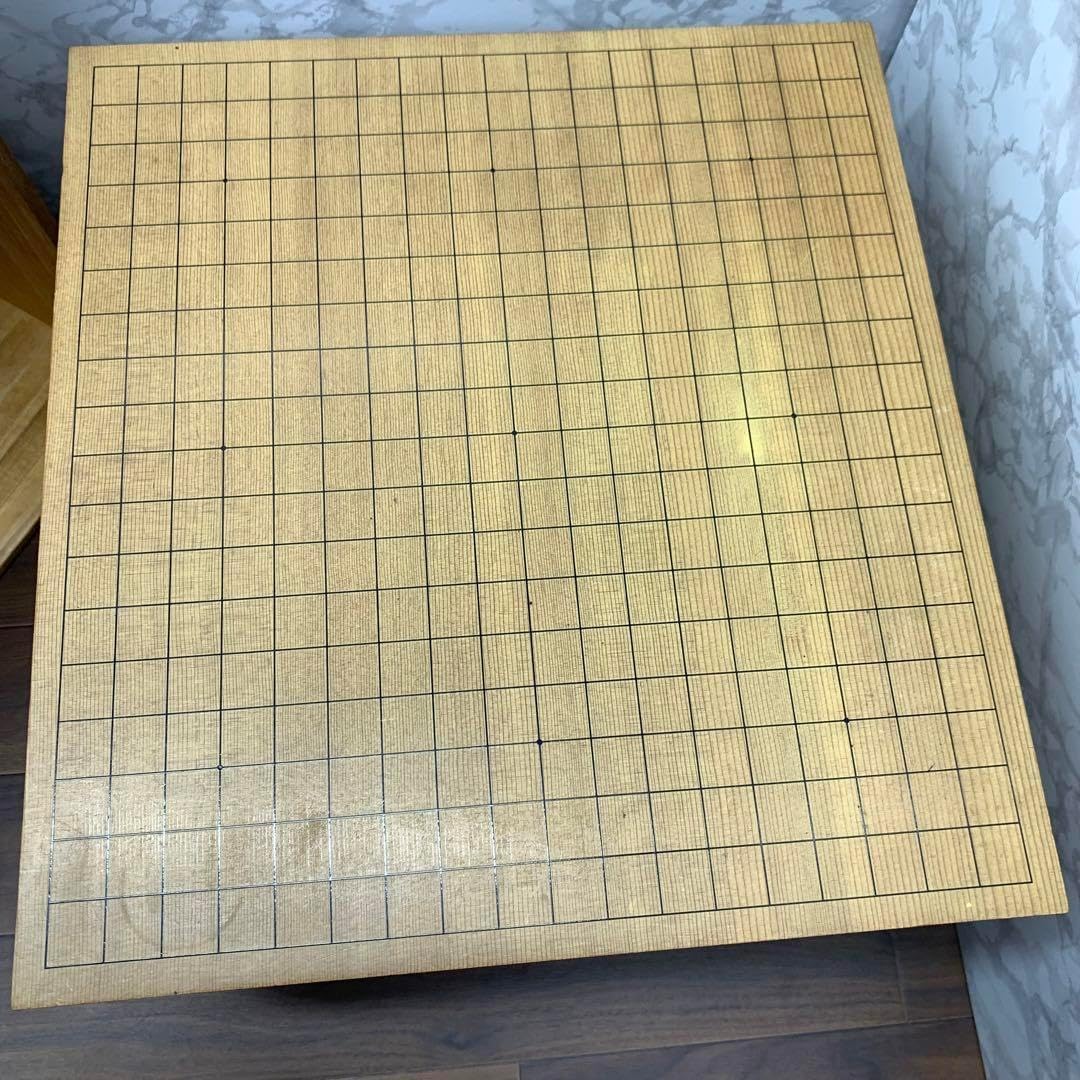 良好五寸八分 本榧 囲碁盤 脚付 ヘソ有り 柾目 基盤