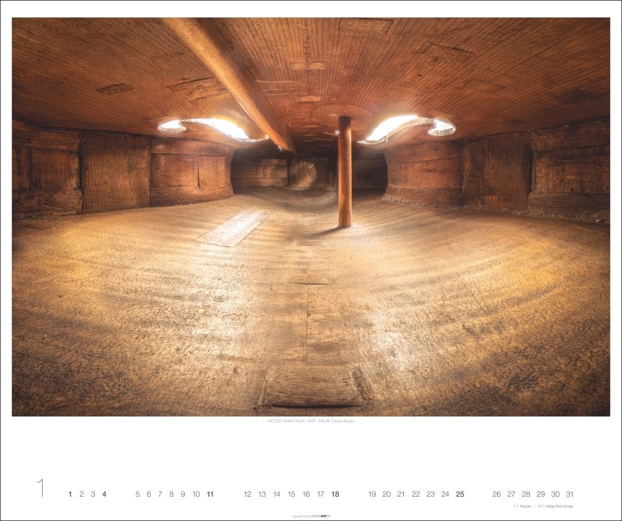Architecture in Music Kalender 2026 - Musikinstrumente von innen: Charles Brooks‘ Fotokunst in einem großen Wandkalender, der neue Perspektiven eröffnet. Querformat 55 x 46 cm