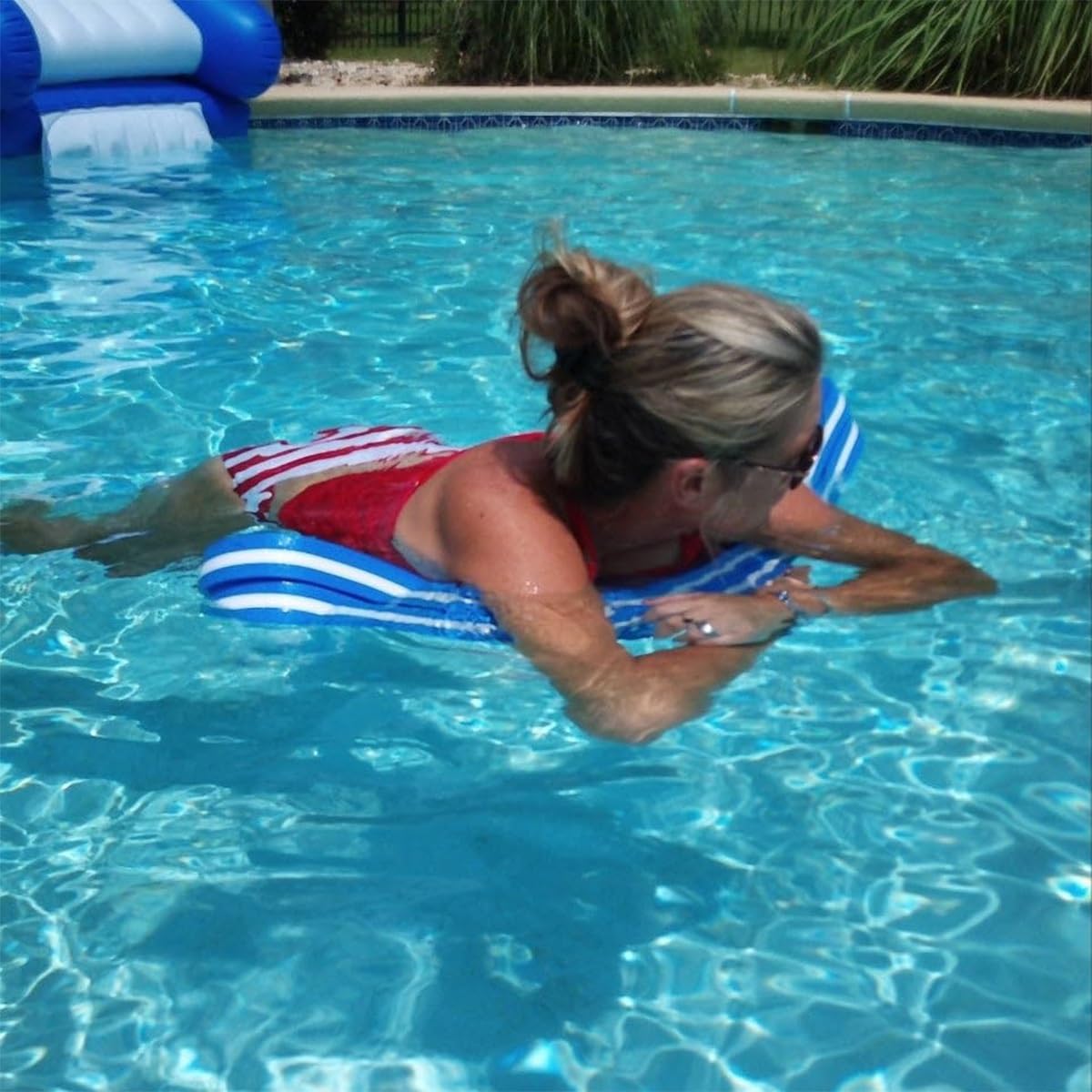Civilizek Wasserliege, Grand Floats Float-N-Fold Wasserstuhl, Schwimmstühle for Pools for Erwachsene, 3-in-1-Schaumstoff-Sattelschwimmer, Faltbarer Schwimmliegestuhl