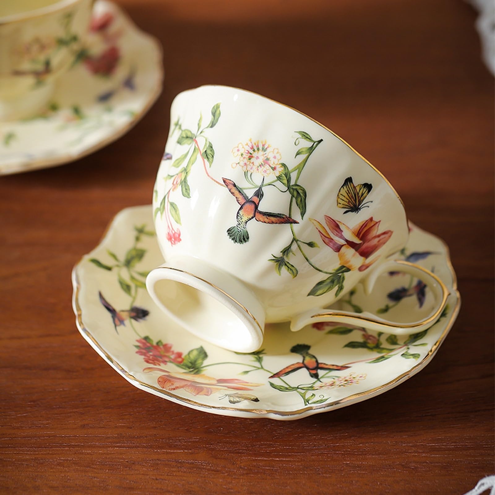 Porcelanowa filiżanka do espresso ze spodkiem | Kwiatowy wzór: czas na espresso i herbatę