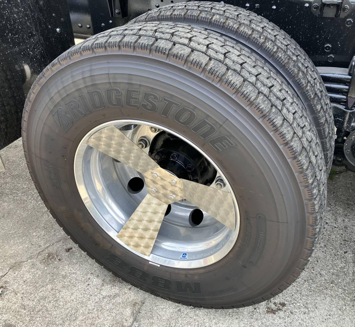 ウロコホイールスピンナー22.5 ウロコホイールスピンナー22.5 159691412_o2.jpg?