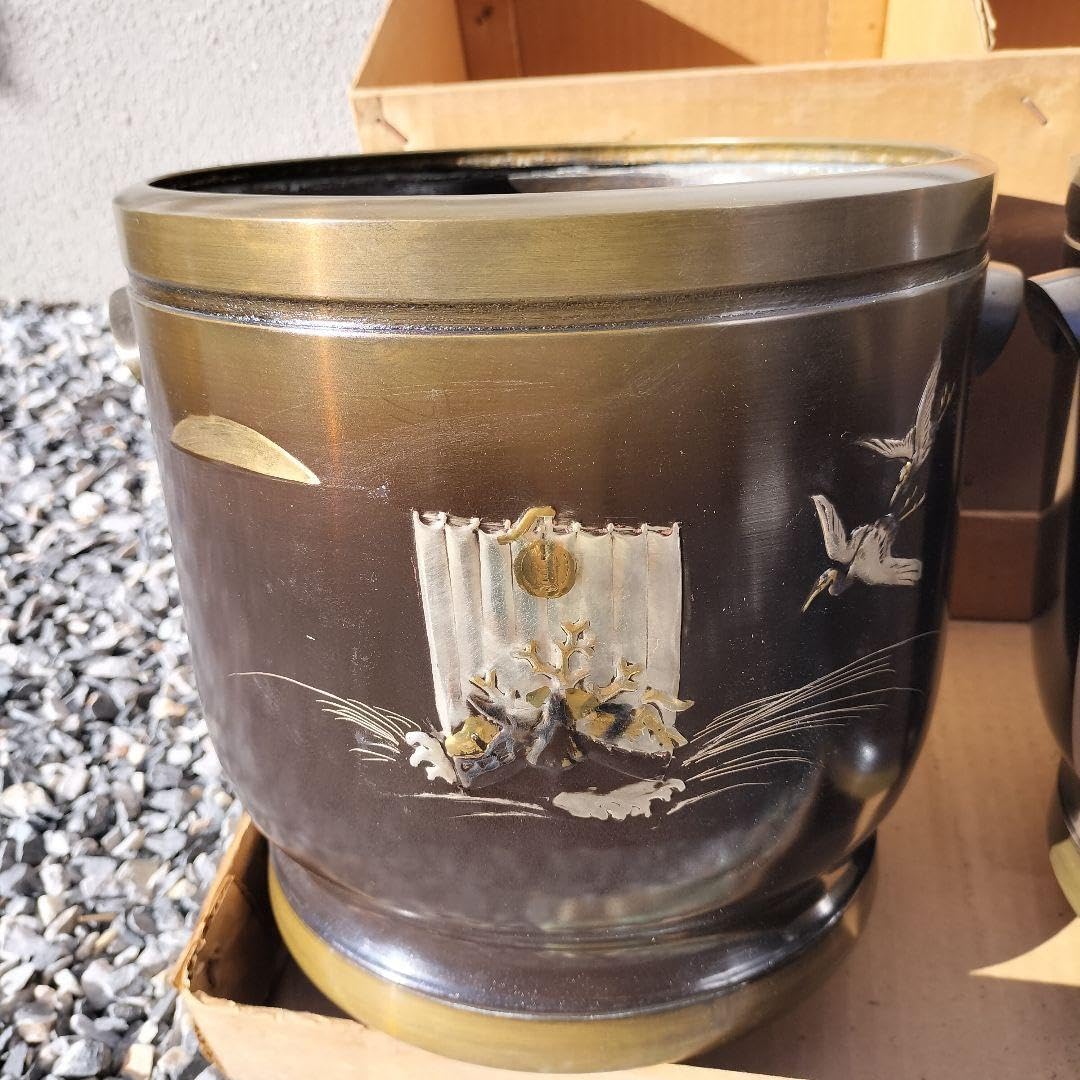 火鉢　古美術　骨董品　蔵出し　古民家　ビンテージ　レトロ B108.アンティーク！レトロ！和モダン！古い火鉢山形県庄内地方総櫤