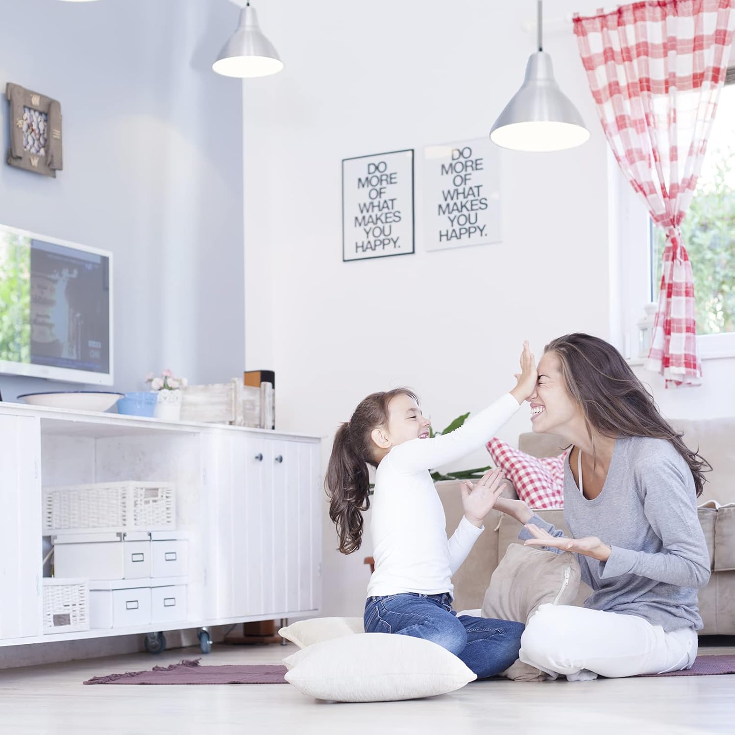 Crеаtіvе Prоduсt SHINESTAR 8-Pack Bright LED Ceiling Fan Light Bulbs, 60 watt Equivalent, Daylight 5000K, E12 Small Base, Non-dimmable