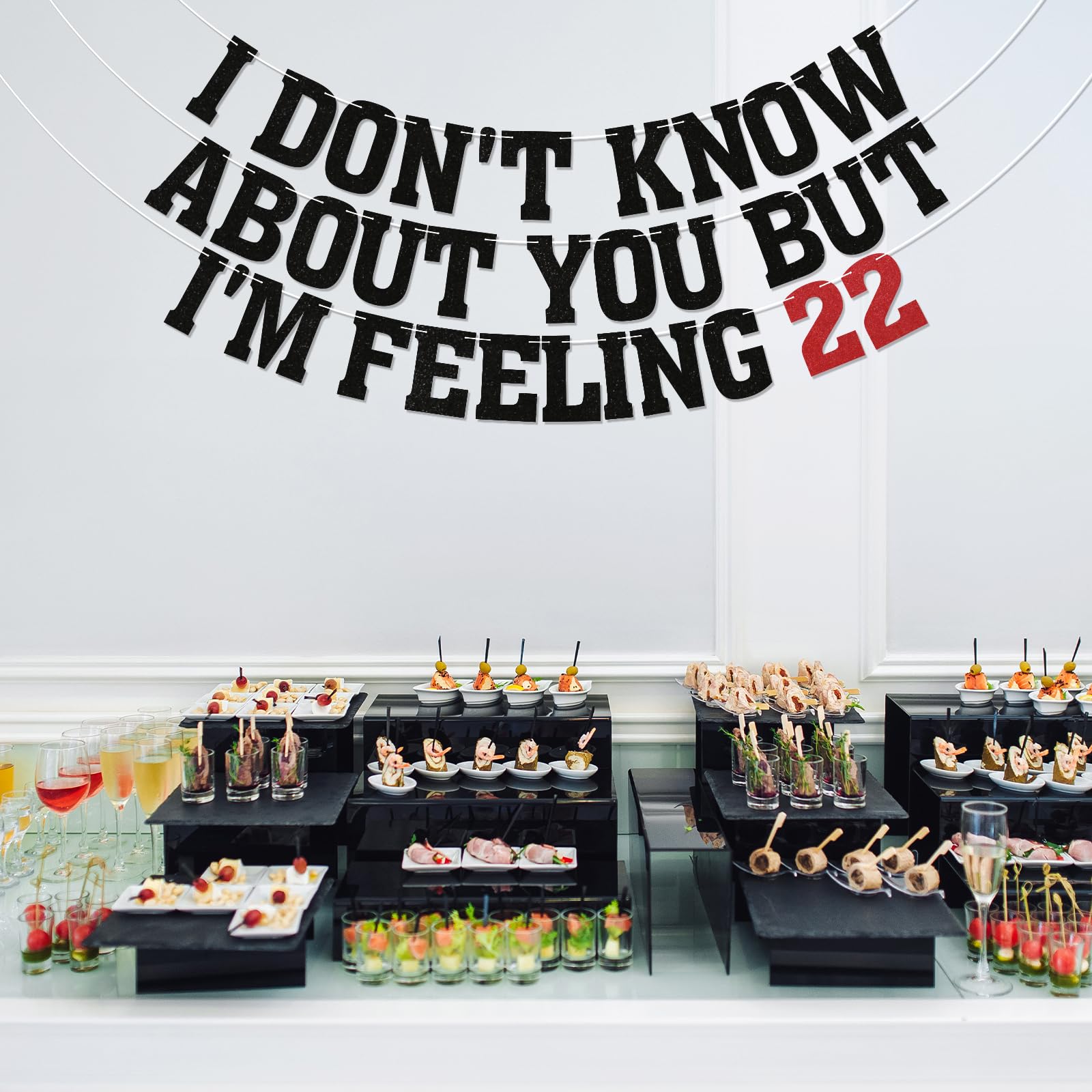 Geburtstags-Banner "I‘m Feeling 22" – 55.9 Cm, Party-Deko Zum 22. Geburtstag