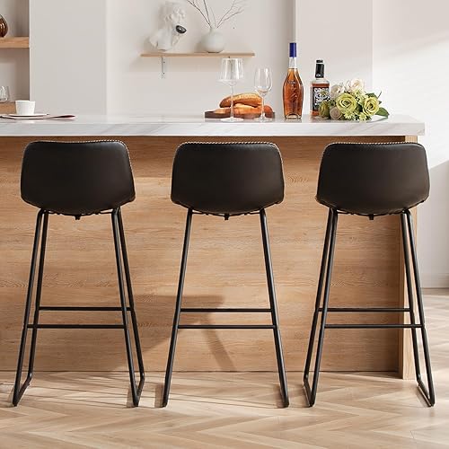 Miniatura 7 de HeuGah Juego de 3 taburetes de bar de 30 pulgadas de altura de mostrador, taburetes de cuero sintético negro con respaldo, silla alta moderna para