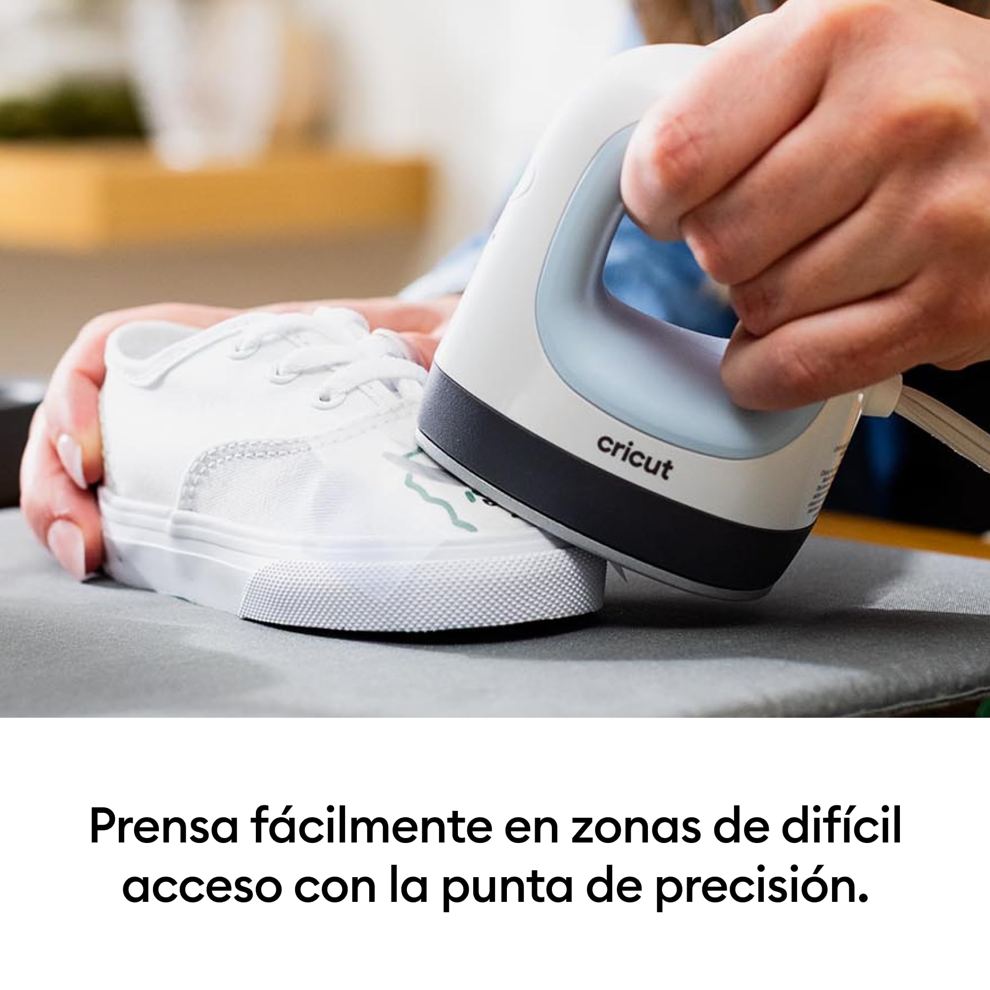 Cricut EasyPress Mini | Prensa térmica compacta para vinilo termoadhesivo (HTV), Infusible Ink y productos de sublimación | Azul Zen