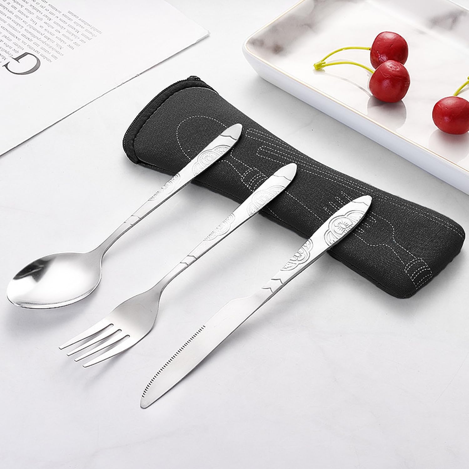 3 Pezzi Posate con Custodia Portatile, Set di Posate Acciaio Inox con Coltello Forchetta Cucchiaio per Viaggi Campeggio Picnic Ufficio Scuola