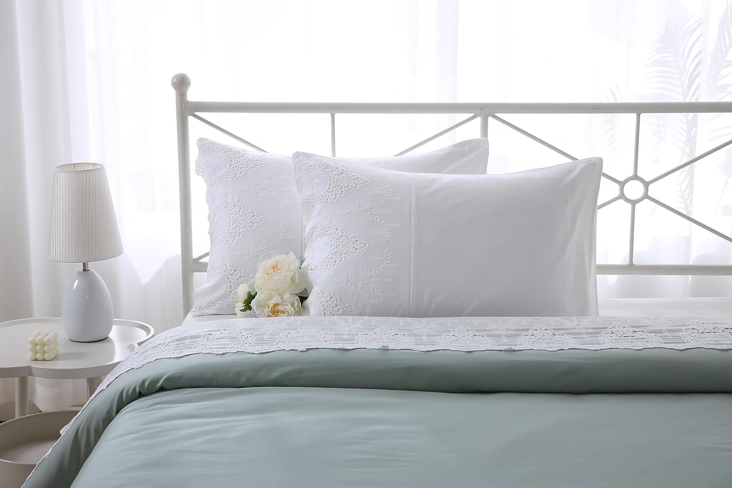 2-Pack White Hollowed Out Lace Pillowcases Battenburg Lace Pillow Shams French Luxury Elegant Look 100% Cotton Standard Size