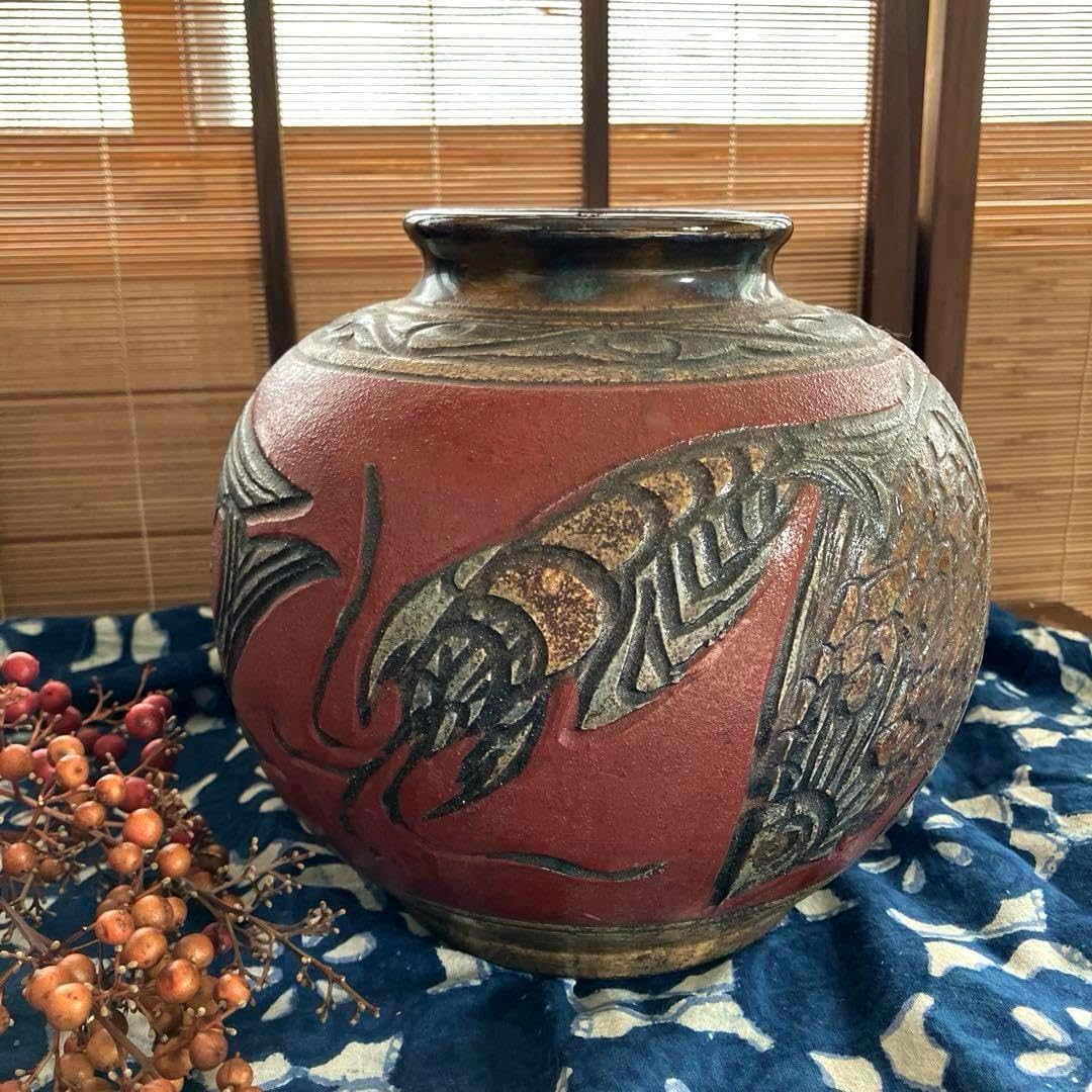 赤絵のやちむんの花瓶　花器　壺　沖縄　ガーデニング　ガーデン雑貨 赤絵のやちむんの花瓶 花器 壺 沖縄 ガーデニング ガーデン雑貨