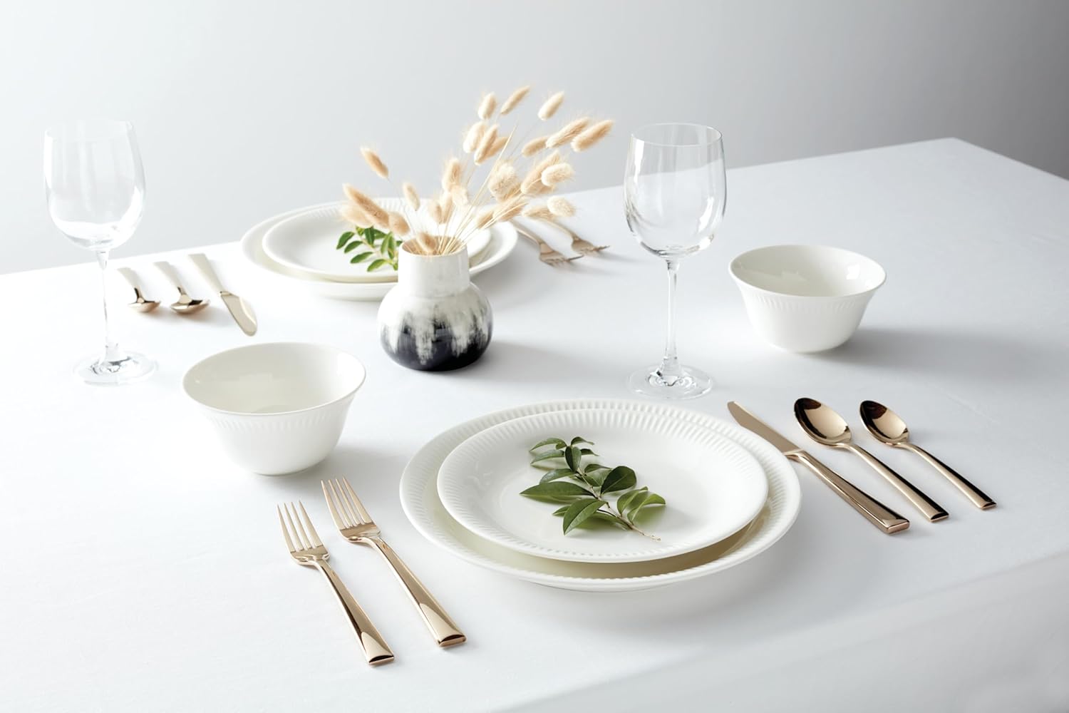 Lenox White Profile Porcelain 4-Piece Accent Plate Set, 4.05 LB
