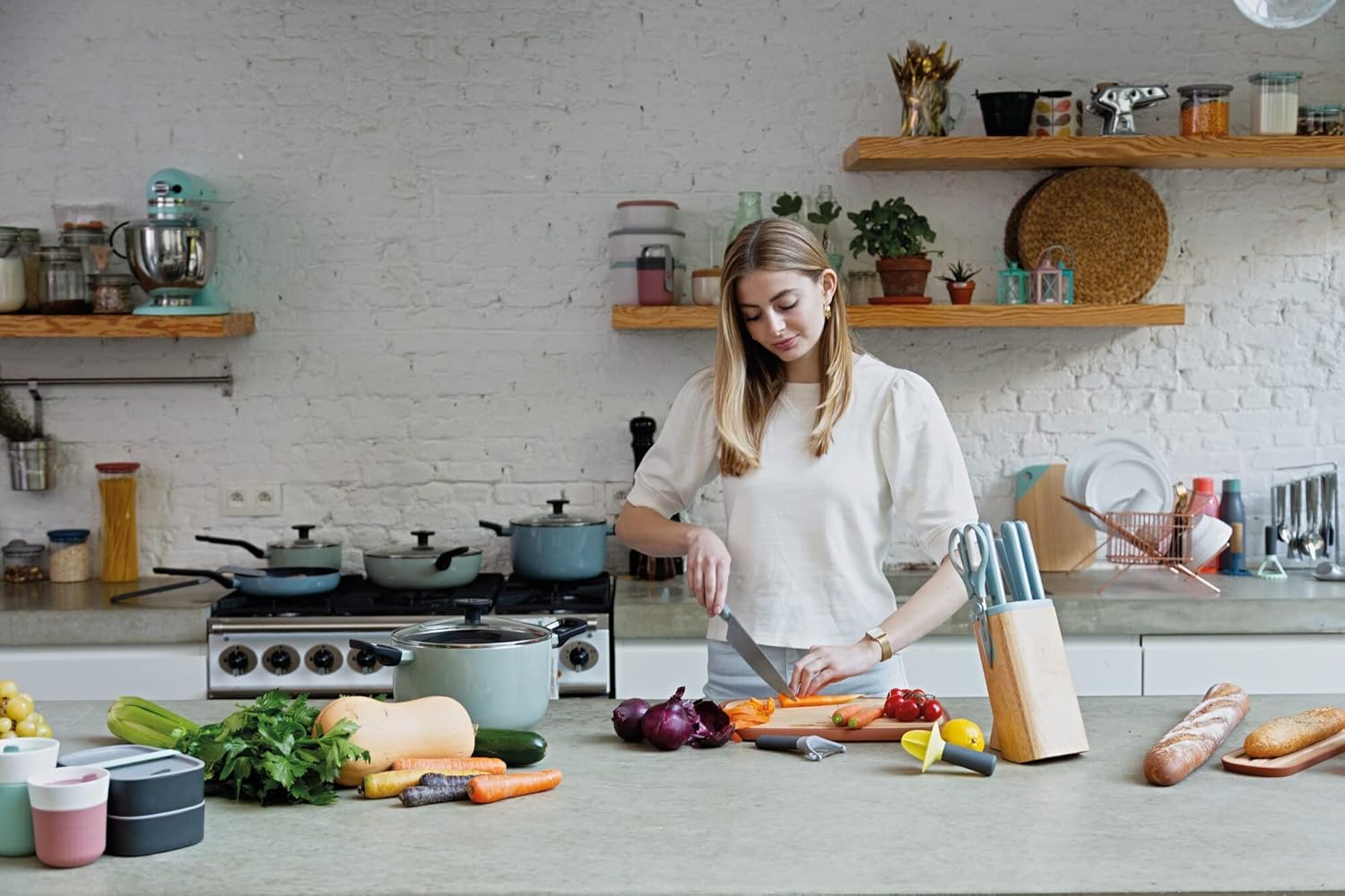 BergHOFF Slate 7Pc Knife Block Set, Kitchen Knives, Wood Block, Stainless Steel Sharp Blade, Anti-skid Base, Strong Magnet for Scissors