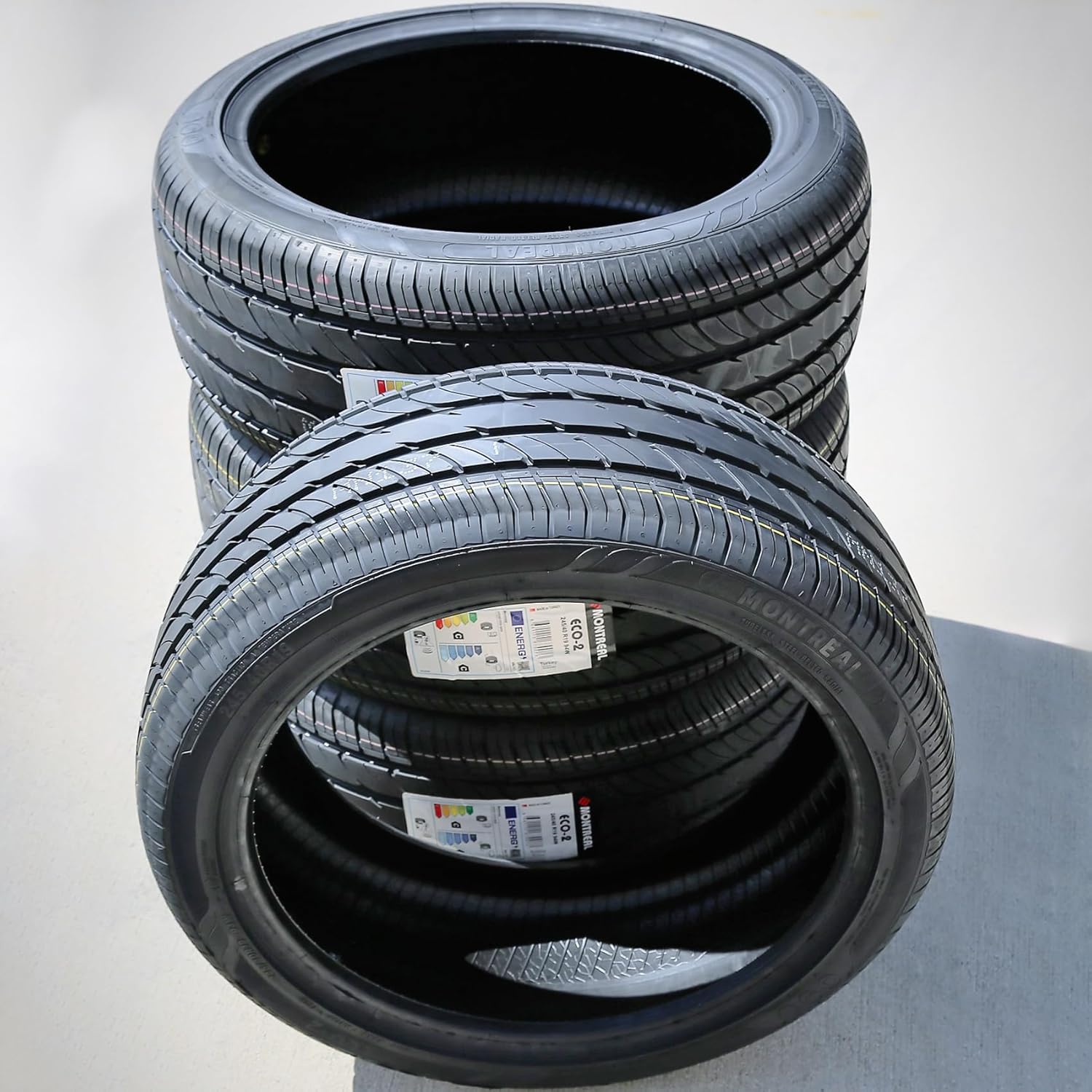 Montreal Eco-2 Performance 245/40R19 94W Passenger Tire