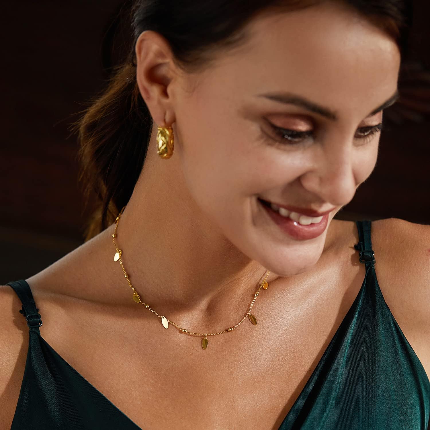 Dainty Layered Choker Necklace 18k gold Plated Y Pendant Commemorative coin Necklace Multilayer Bar Disc Necklace Adjustable Layering Choker Necklaces fashion jewelry for Women Girls - Image 4