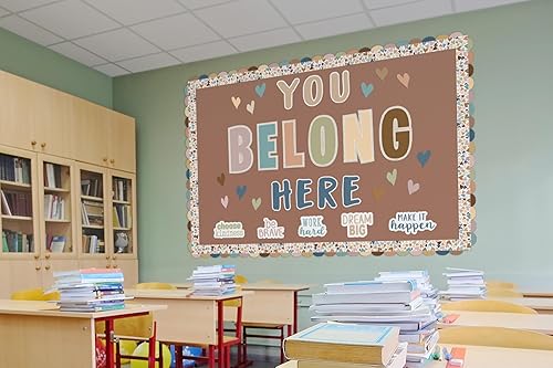 Miniatura 6 de Teacher Created Resources Everyone is Welcome Hearts - Borde recto enrollado de 50 pies - Decora tablones de anuncios, paredes, escritorios,