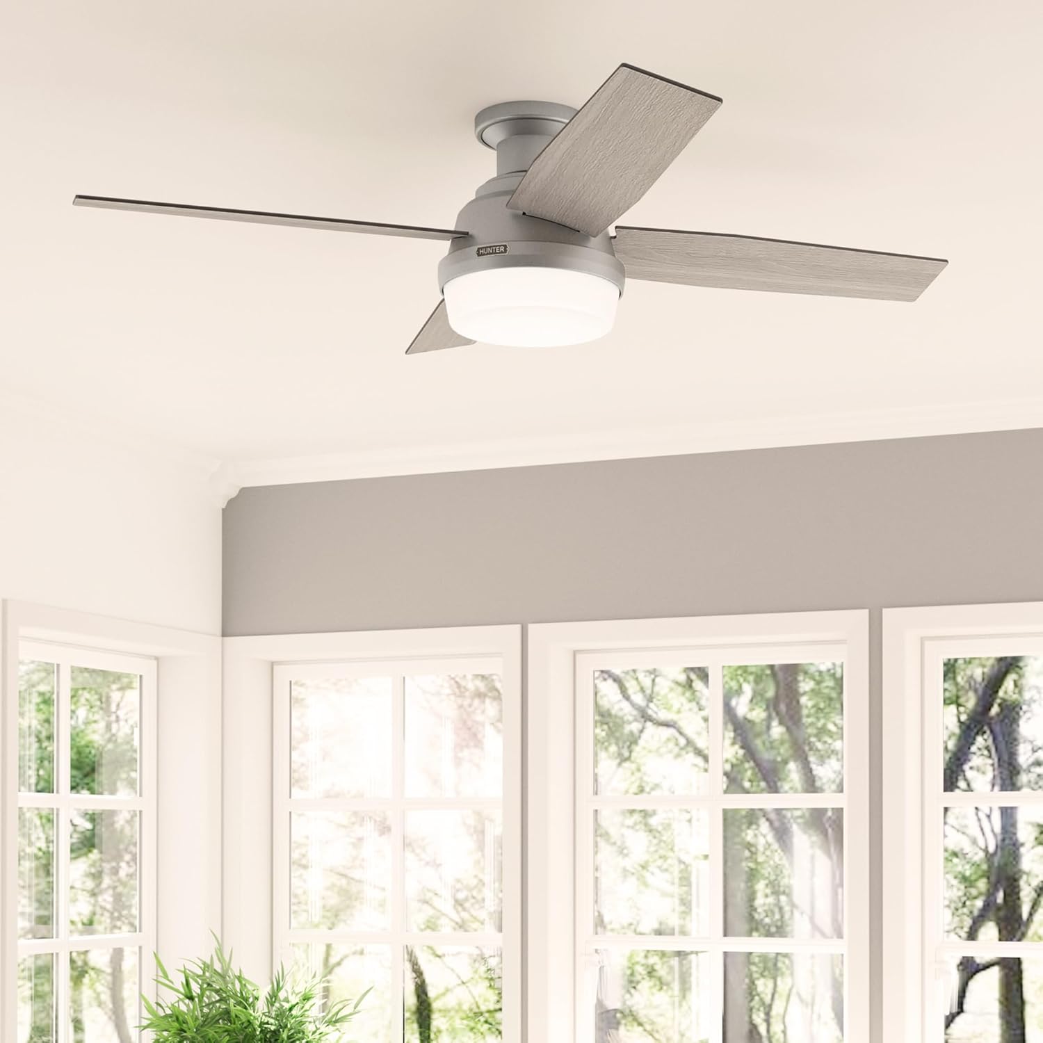 Hunter Fan 52 inch Low Profile Matte Silver Indoor Ceiling Fan with LED Light and Remote Control, Holiday Gift for Bedroom, Living Room, Dining Room, Kitchen, Office (Renewed)
