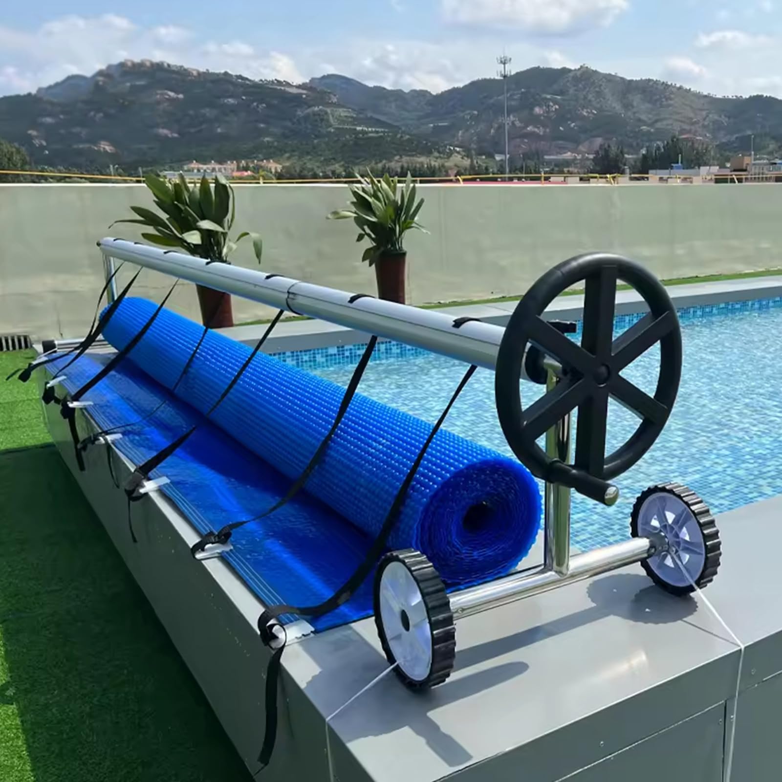 Conjunto De Enrollador De Cubierta Solar De Aluminio para Piscinas Elevadas Enrollador De Manta para Piscinas Enterradas De Varias Formas