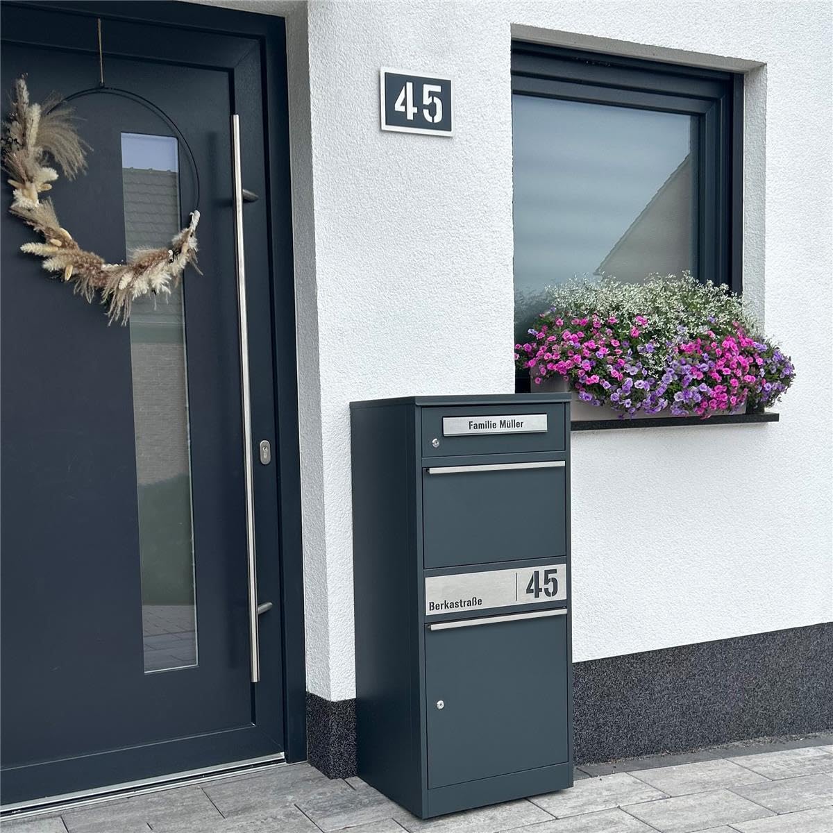 Metzler Paketbox, Briefkasten mit großem Paketfach in Anthrazit, personalisierte Paketbox für draußen, Standbriefkasten mit Paketfach, Paketkasten, Postbox mit Gravur, rostfrei und massiv - Bispo 2