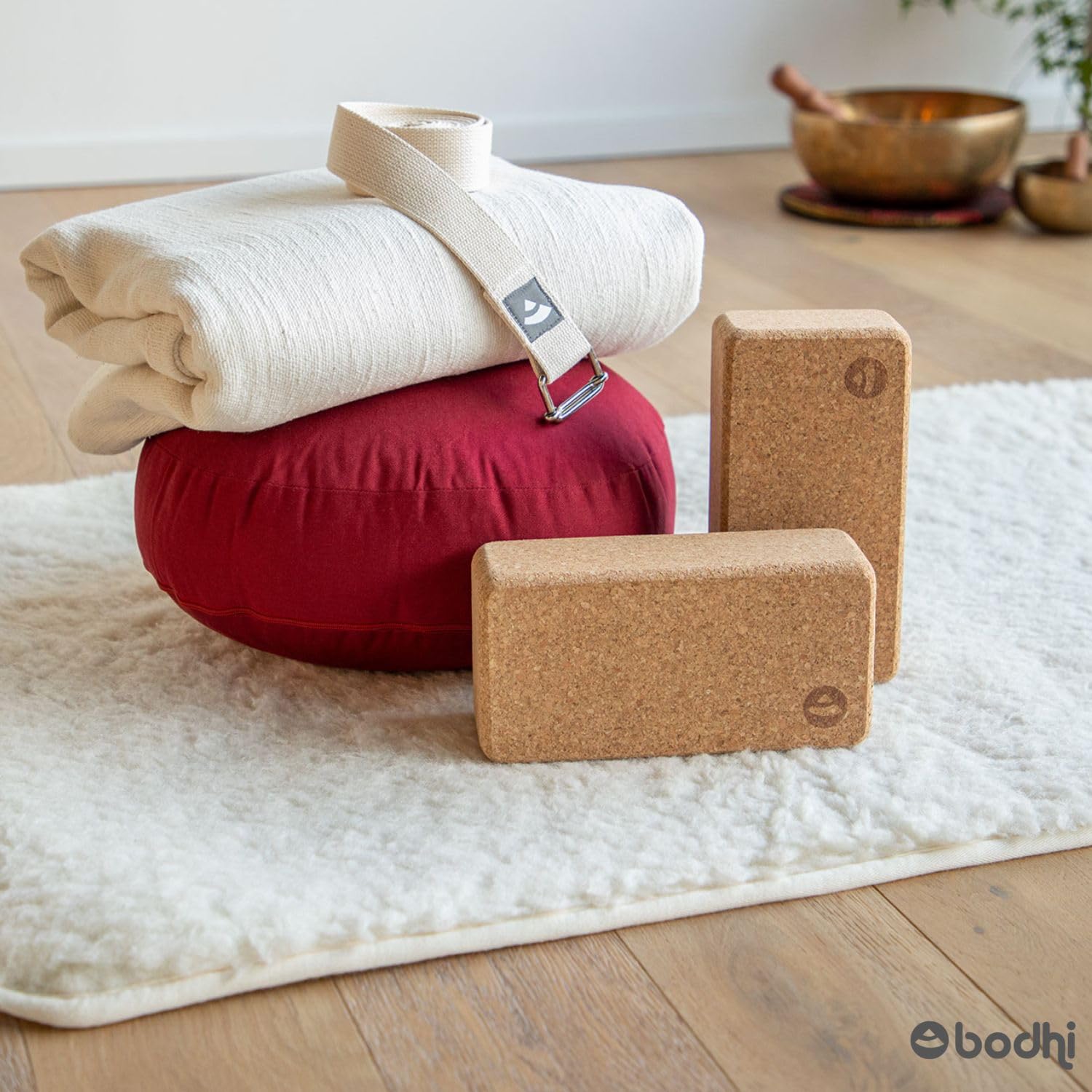 bodhi Schurwoll-Yogamatte Premium (umgesäumt) | Natur | Schurwollmatte | 100% Schafschurwolle (1200 g/m²)| Weich & Isolierend | VISHNU