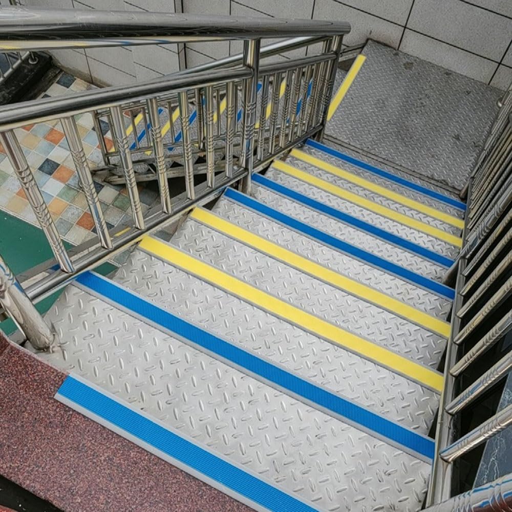 Borde De Escalera Suave 150cm Autoadhesivo Tiras De Goma En Forma De L, Borde De Escalera Impermeable, Protector De Borde De Escalera De Vinilo para Escalones De Madera(Blue,33ft-10m)