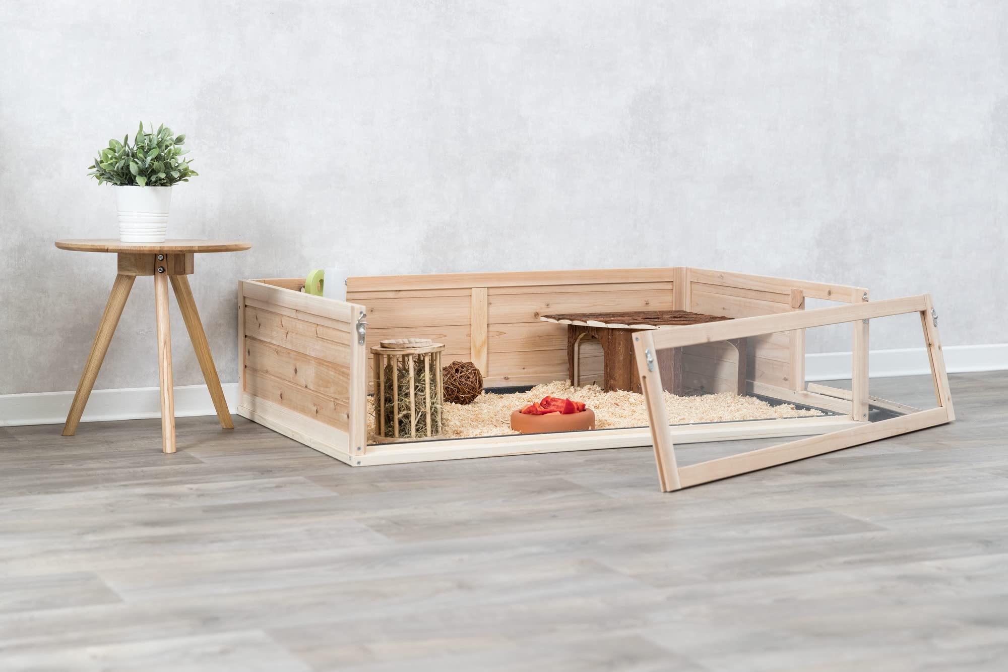 Recinto Interior, 114 × 30 × 74 cm
