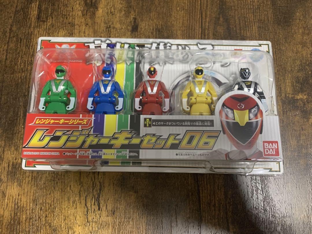炎神戦隊ゴーオンジャー　フィギュア　レンジャーキー Amazon.co.jp: 炎神戦隊ゴーオンジャー 海賊戦隊ゴーカイジャー