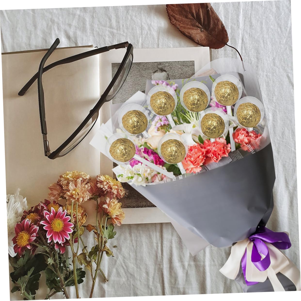SHOWERORO 50pcs Chocolate Flower Holder Set Candy Packaging for Weddings and Parties Elegant Design for Floral Displays and Chocolate Presentation