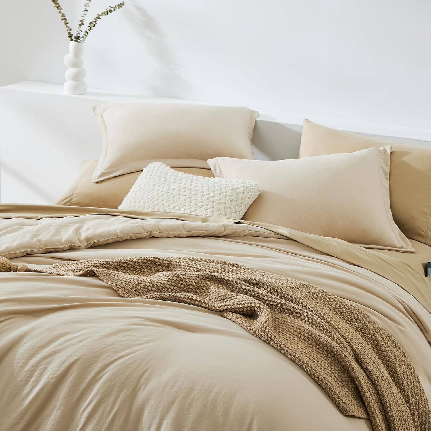 WRENSONGE Full Size Comforter Set- 7 Pieces Soft Beige Bed in a Bag Full with Fitted Sheet, Flat Sheet, 2 Pillow Shams, 2 Pillowcases, Warm Bedding Sets for All Season - Image 3