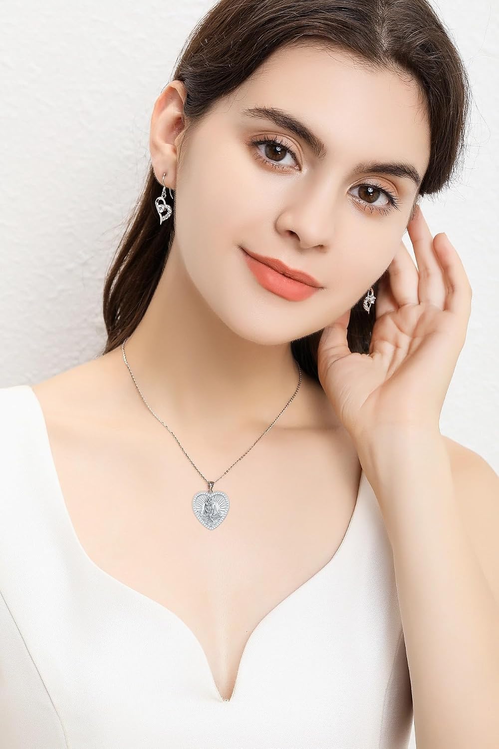 Seiyang Saint Necklace 925 Sterling Silver Patron Amulet Medal Jewelry for Women (with Gift Box)