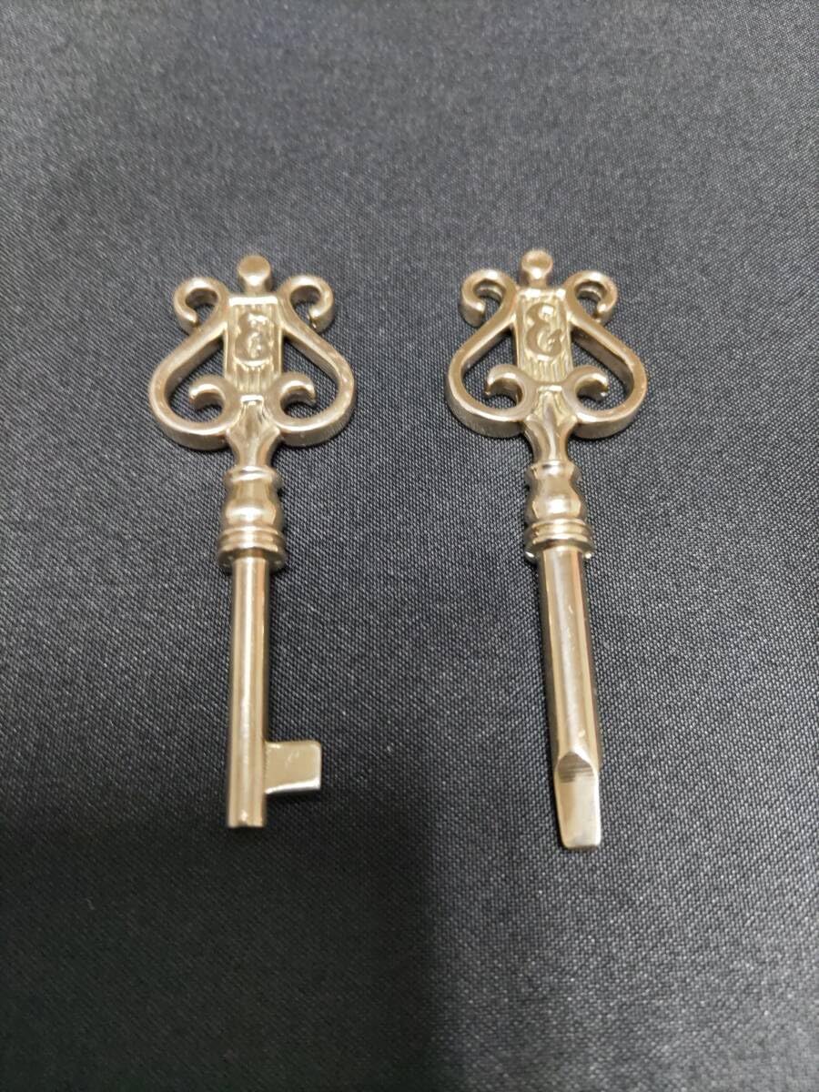 激レア スタインウェイ アップライトピアノ 鍵 2種類 スタインウェイ アップライトピアノ 鍵 2種類 ピアノ グッズ