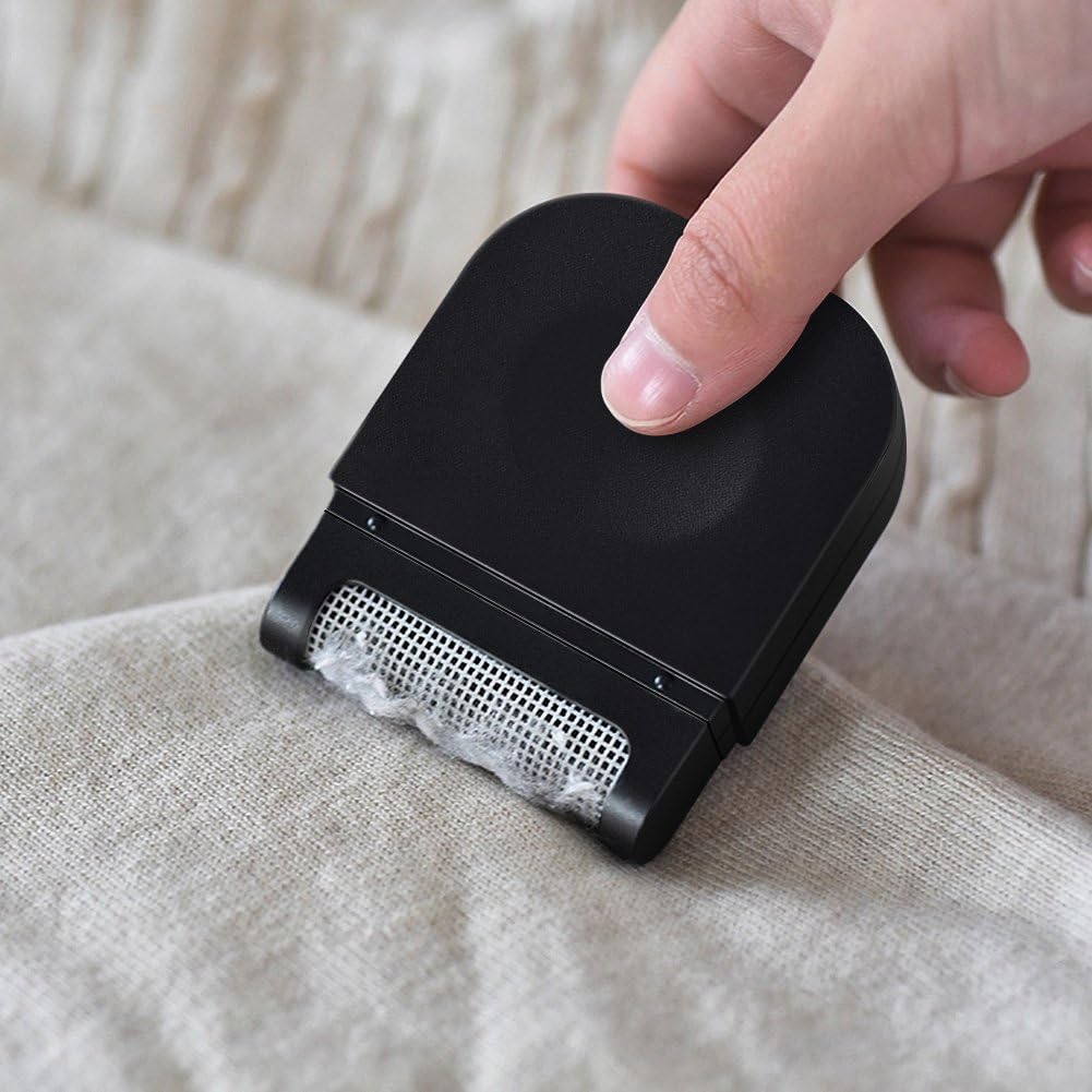 Alintor Clothes Brush, Fabric and Sweater Comb for Removing Bobbles (Black)