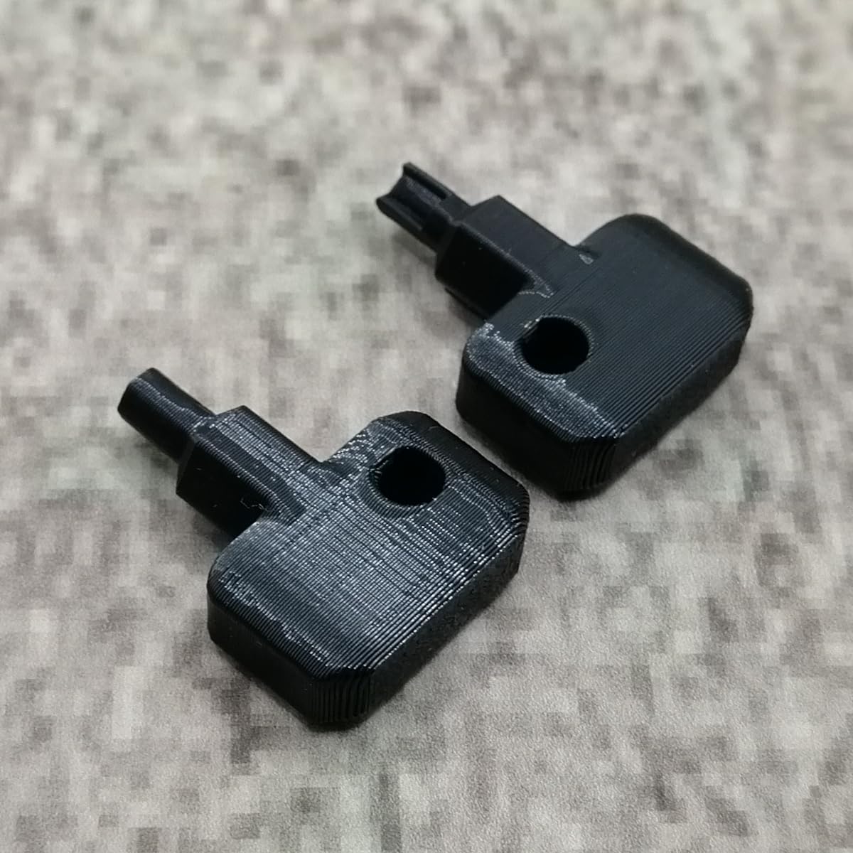Llave de repuesto 2 x Negro compatible con Synology NAS Drive Bay Key Lock Llave de repuesto para tipo D5 D6 D8 D9 R6 X9 R8 DS181 (Negro)