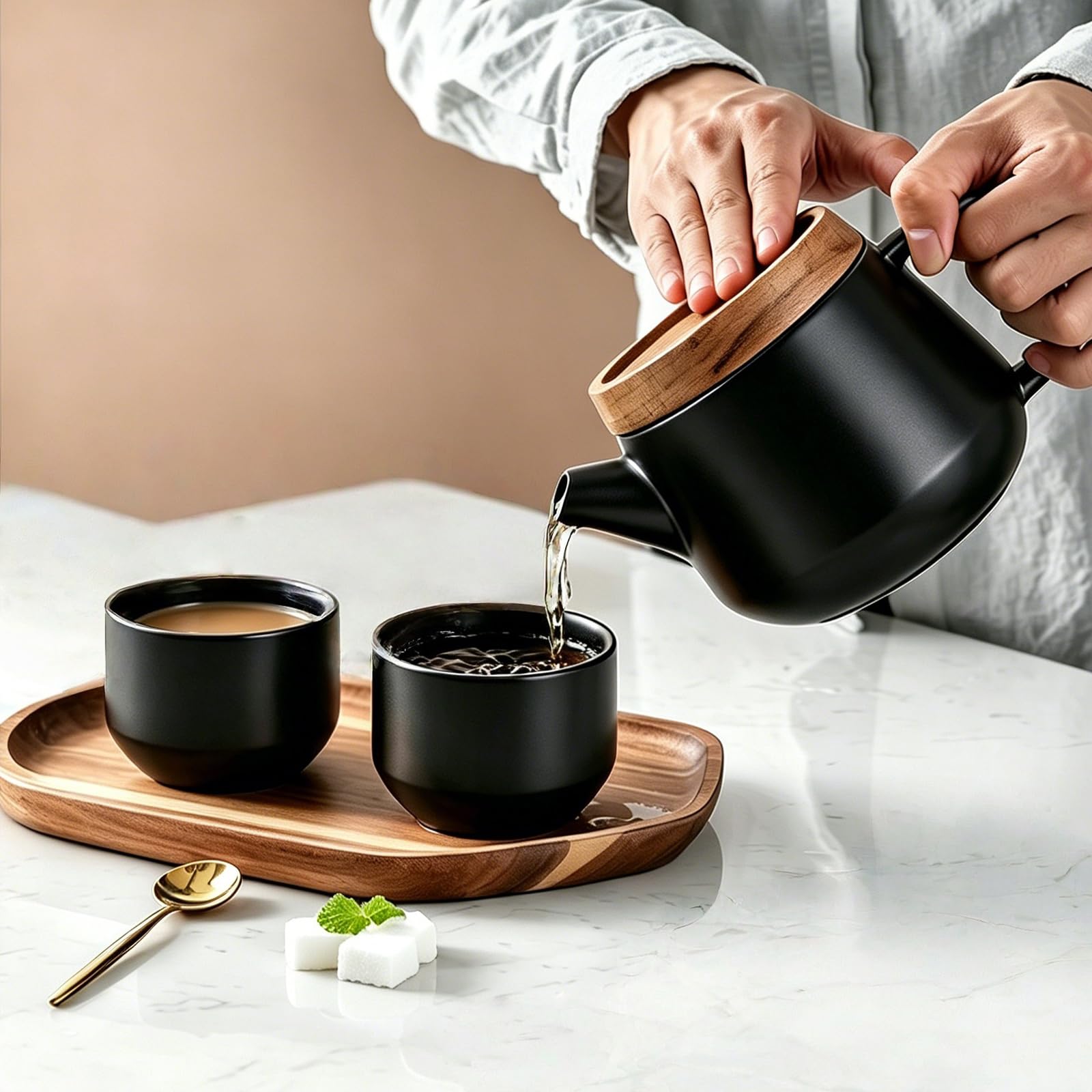 3-częściowy japoński serwis do herbaty, 0,6 l, ceramiczny czarny z drewnianą tacą, 2 filiżanki i sitko ze stali nierdzewnej, porcelanowy serwis do herbaty, ceramiczny serwis do herbaty z tacą