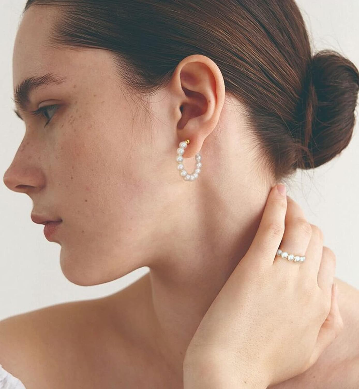 Pearl Hoop Earrings for Women Small Pearl Hoop Earrings Gold Plated Lightweight Open Large Circle Round Pearl Earrings Jewelry Birthday Gift for Women