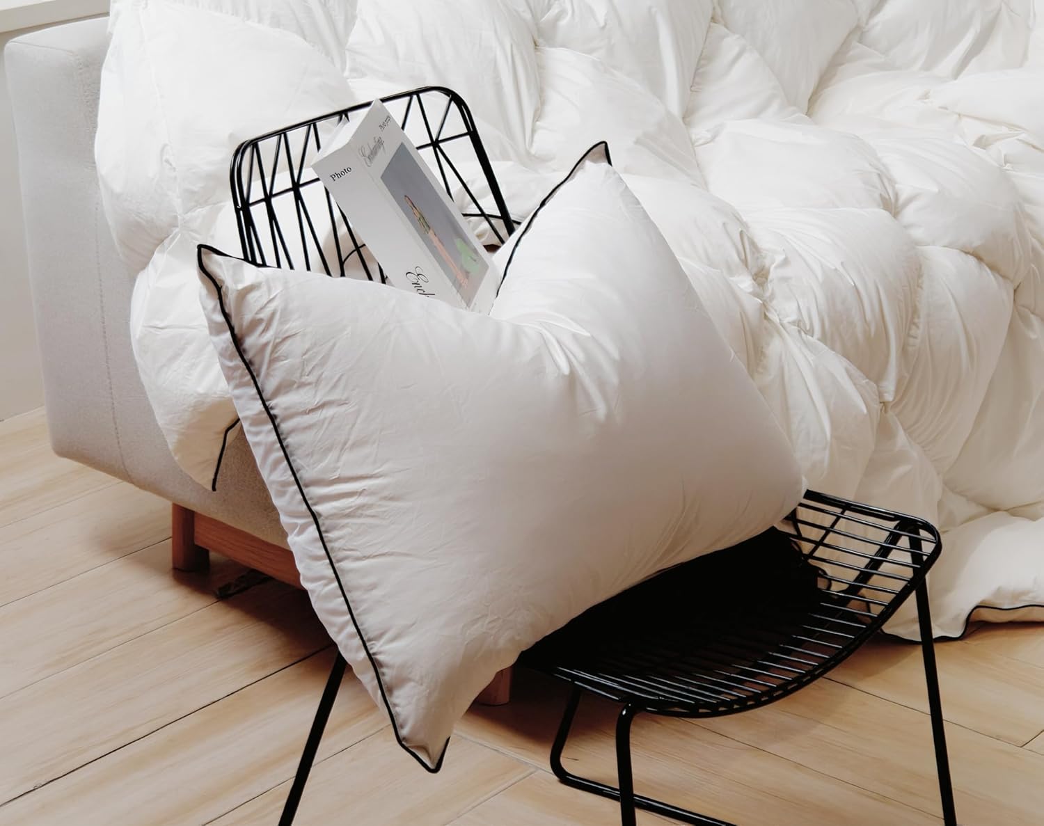 Set of 2 Luxury Hungarian Goose Down Pillows - 750 Fill Power, 460 Thread Count Cotton Blend Shell - Ultra Soft Bed Pillows for Sleeping - 2 Pack, Standard (20" x 26")