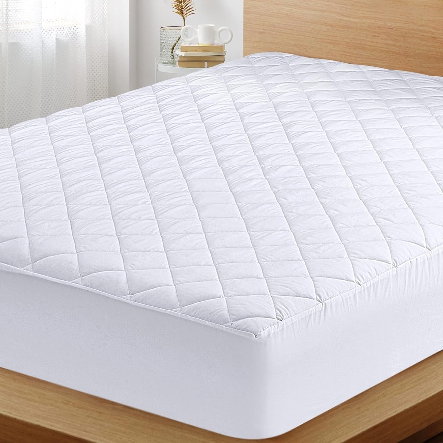 Col & Cor Protector de Colchón Acolchado | Transpirable, Hipoalergénico con Tratamiento Antiácaros | Ultra Suave, Ajustable para Colchones de hasta 30 CM (Reversible, Cama 150 x 190/200 cm)