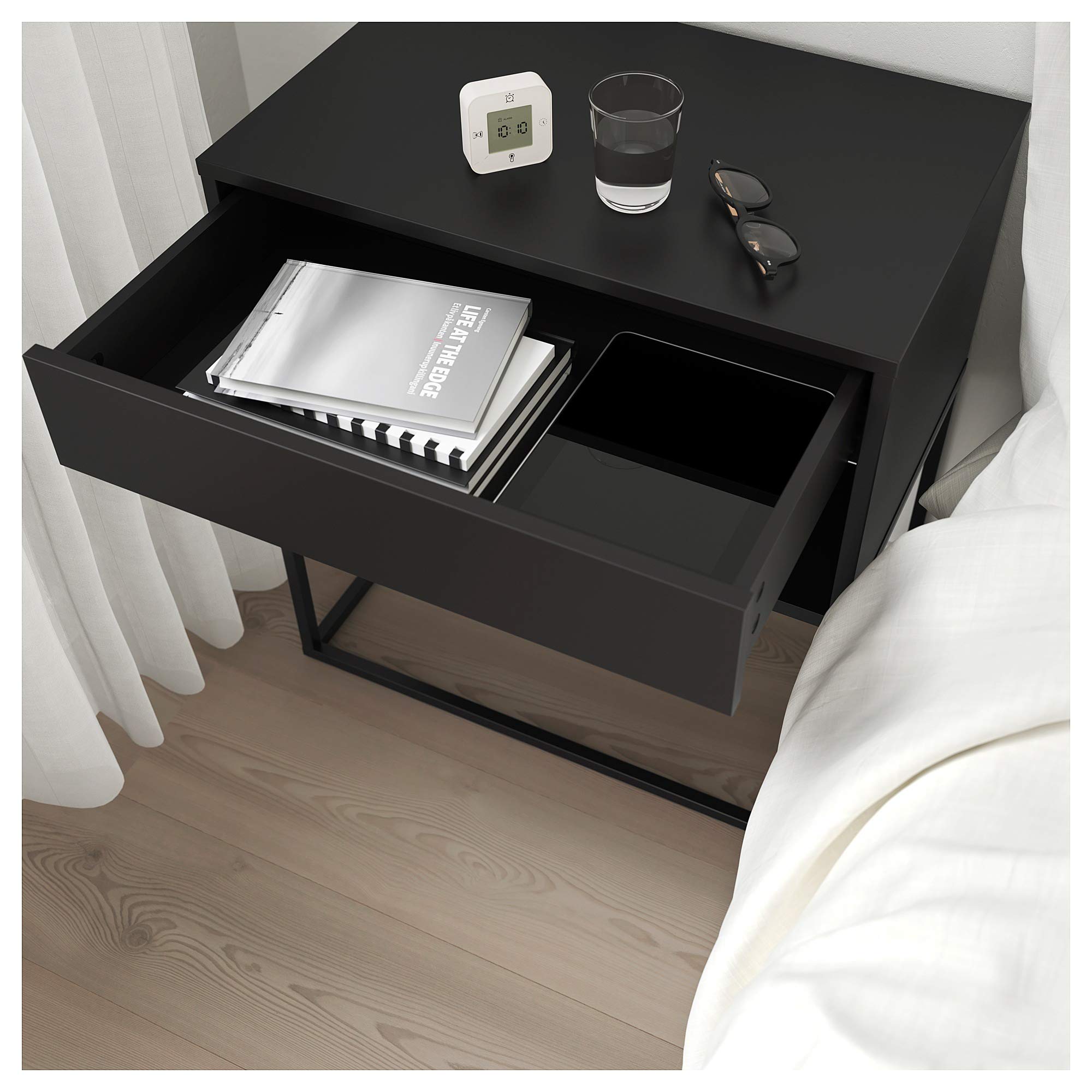 Ikea Vikhammer Table de chevet Noir