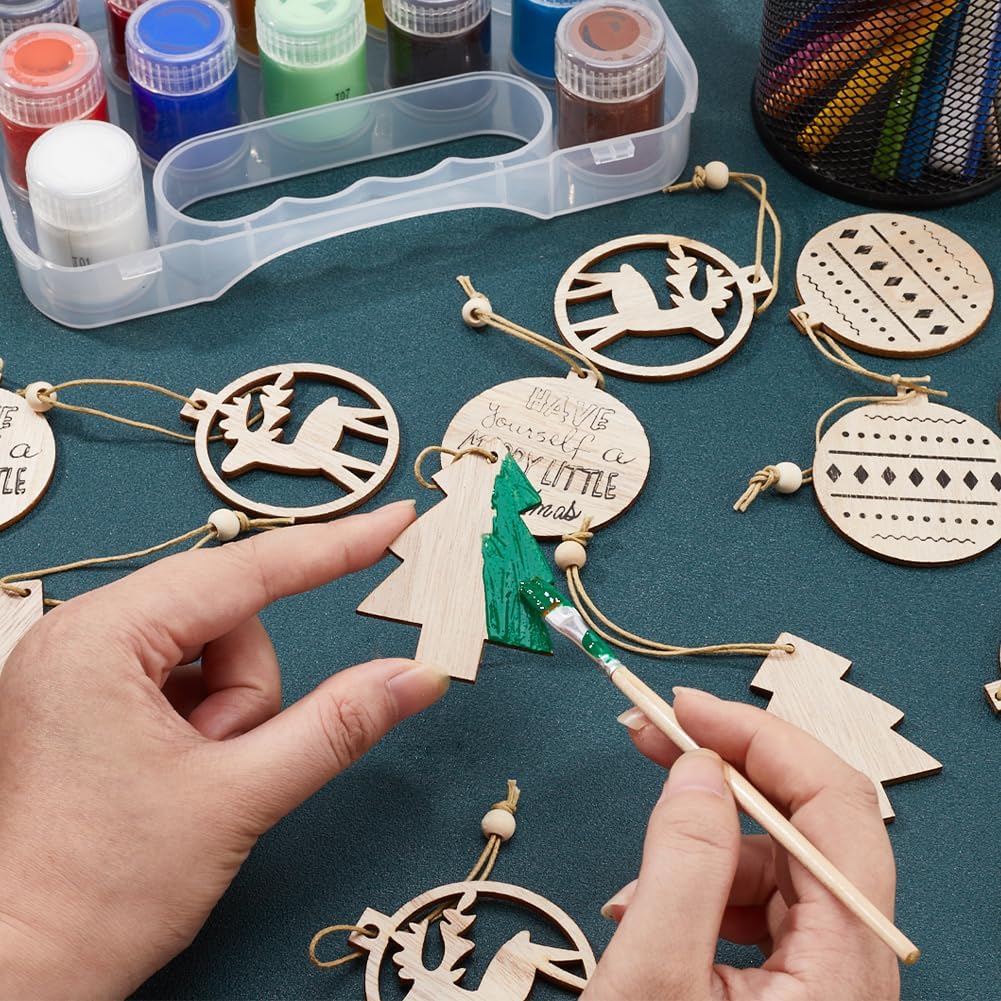 GORGECRAFT 24Pcs Christmas Tree Ornaments Wooden Deer Cutouts Wood Hollow Round Ornament Craved Hanging Craft Decorations 3D Rustic Farmhouse Ornaments Holiday Decor for Xmas Tree Winter Wonderland