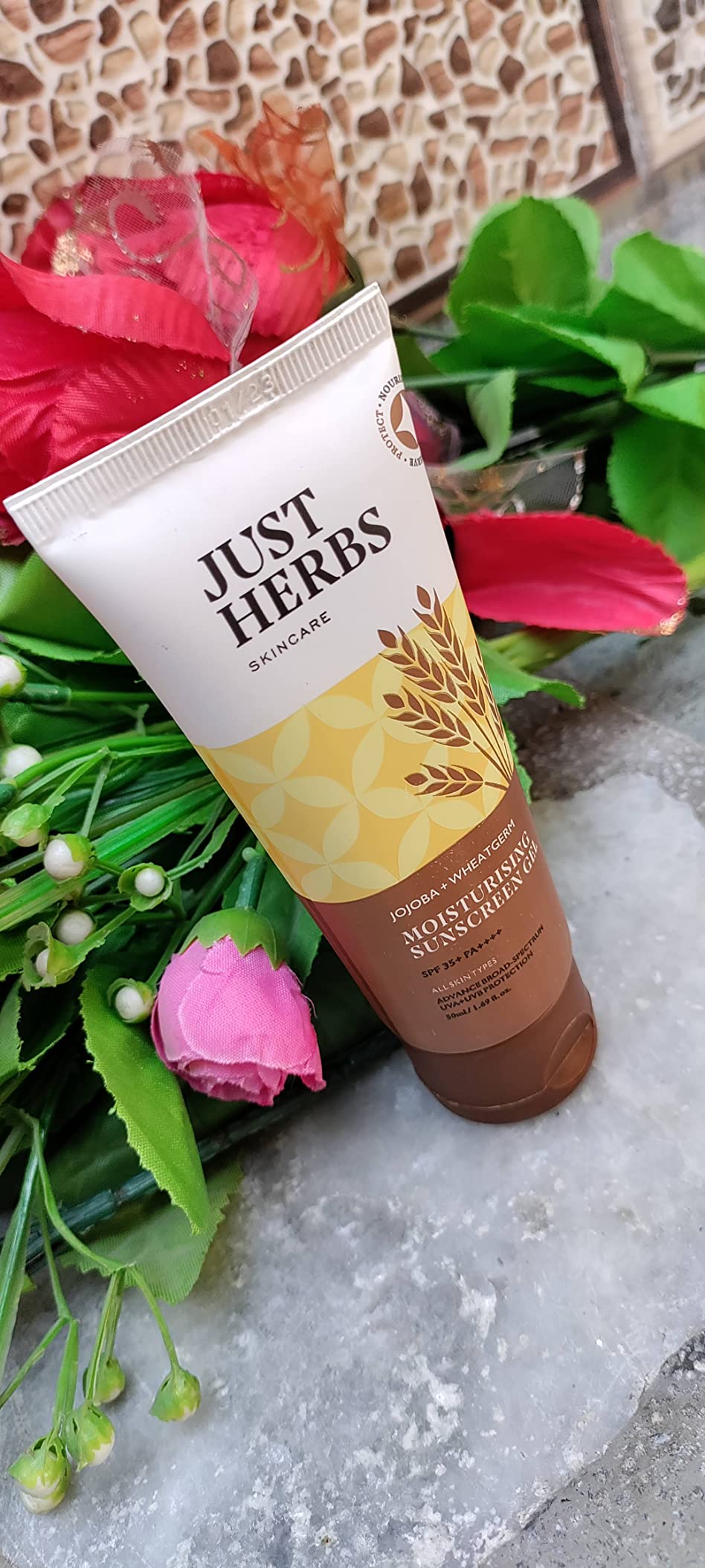 Just Herbs SPF 35+ Nosun Sunscreen Gel, Lightweight, Broad Spectrum PA