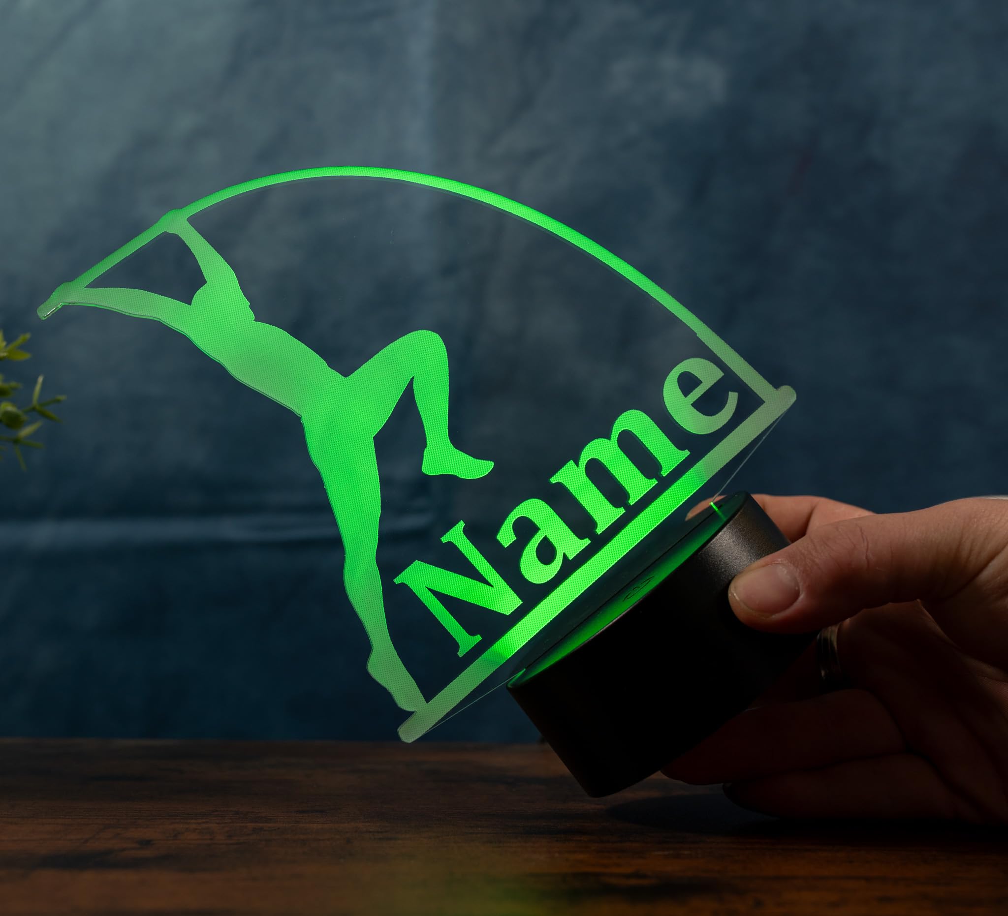 Stabhochsprung Lampe personalisiert – LED Nachtlicht mit Name | Leichtathletik Geschenk & Sport Deko | Pole Vault Light für Kinderzimmer, Schlafzimmer & Athleten