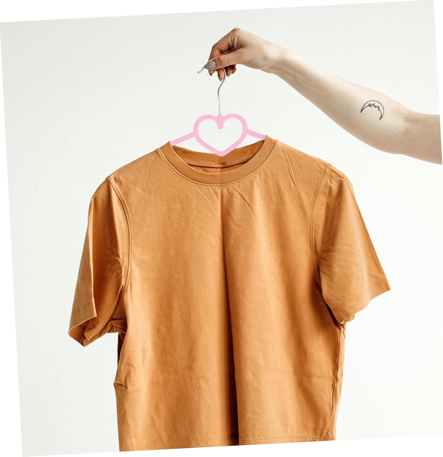 Zerodeko 20pcs Space-Saving Love Shape Hangers Plastic Hangers for Boys and Girls Adults Non-Slip Clothes Drying Rack