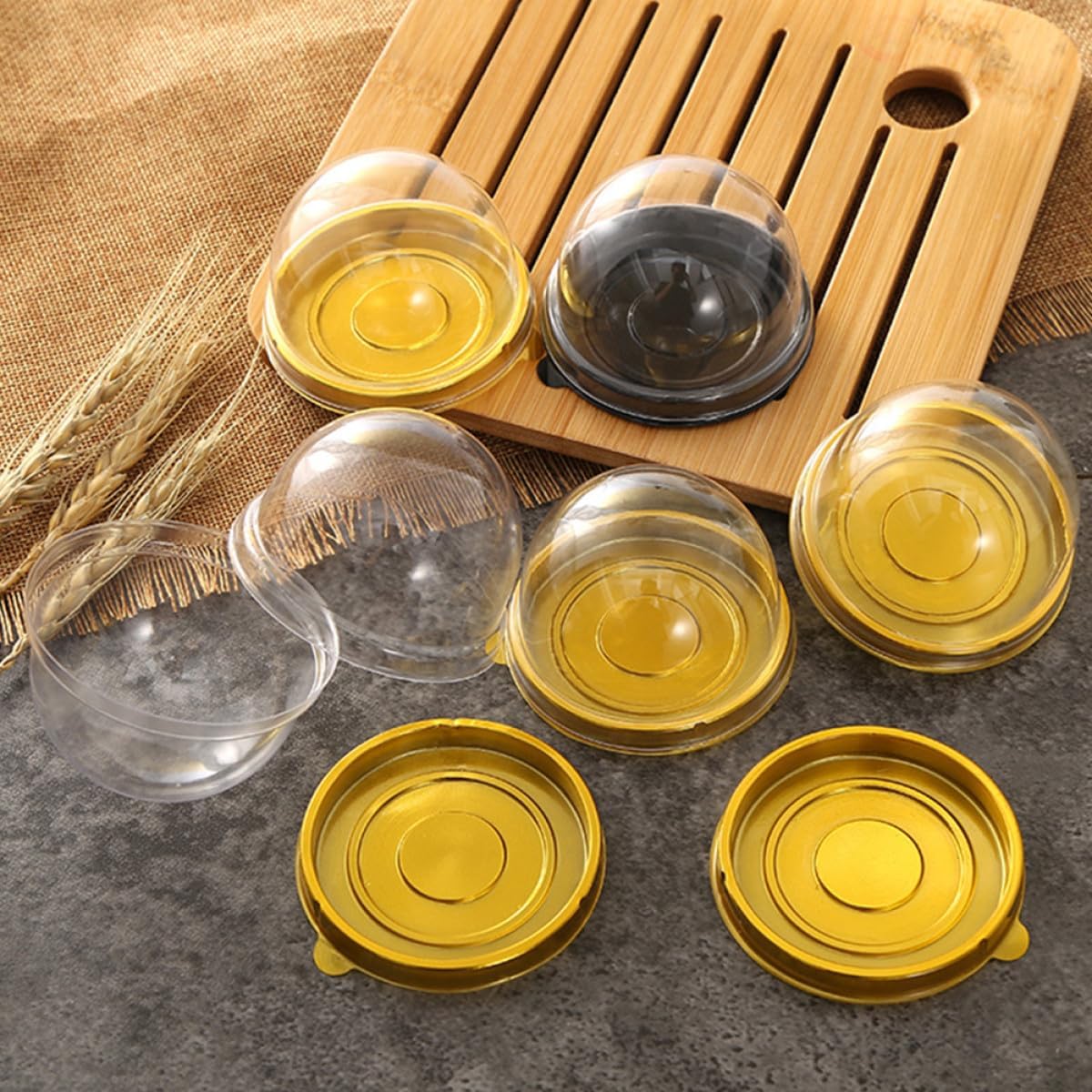 50pcs round Dome Dessert Boxes for Mooncakes and Egg Yolk Puff Packaging, Single Plastic Cupcake Containers with Lid, Suitable for Baking and Party Use