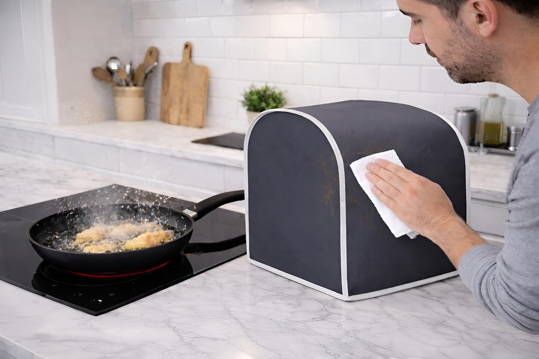 Custodia protettiva di qualità TOP compatibile con Monsieur Cuisine Connect e Plus (robot Lidl) Fabbricazione artigianale in Spagna. Materiale ecopelle antimacchia, antibatterica. Antracite